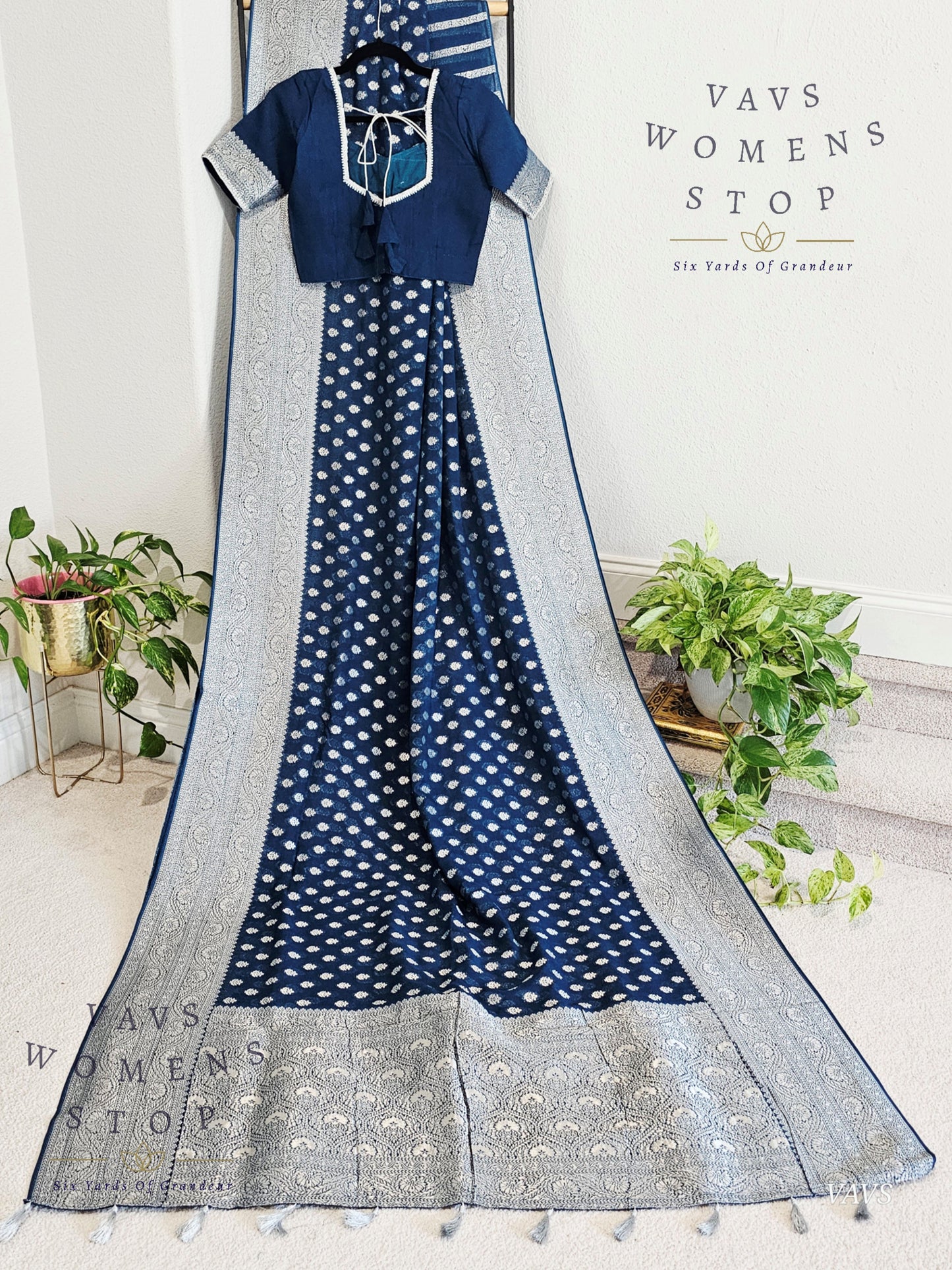 Designer Viscose Georgette Saree - Blouse