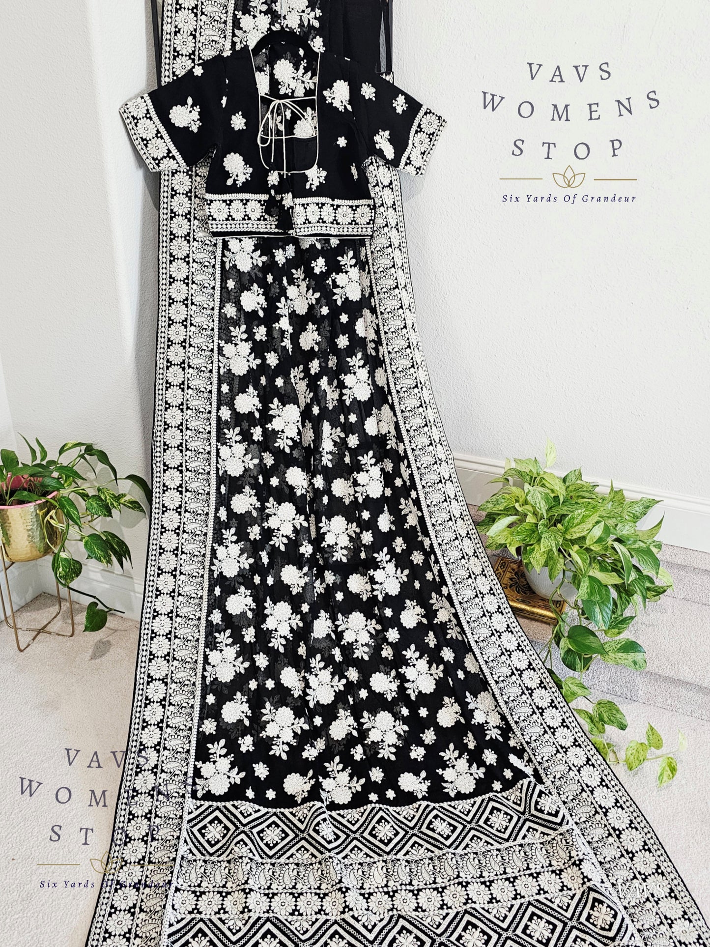 Pure Georgette Machine Embroidered Chikankari Black Saree - Blouse
