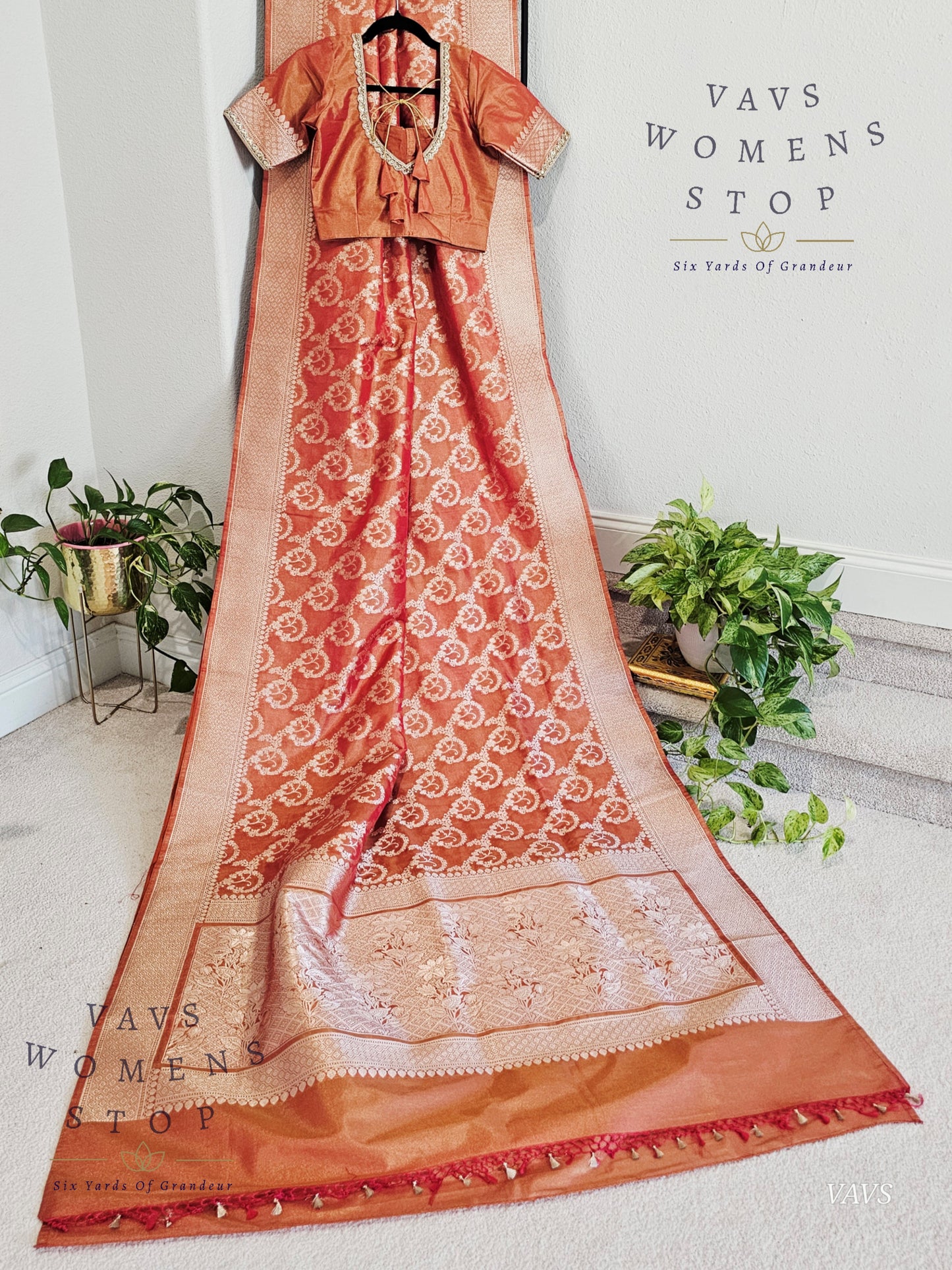 Mashru Benarasi Tissue Silk Saree - Blouse