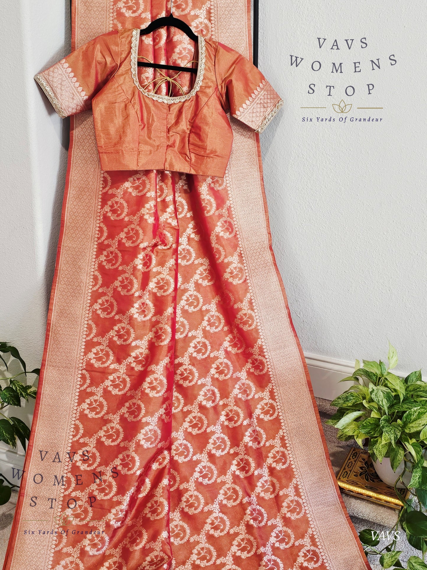 Mashru Benarasi Tissue Silk Saree - Blouse
