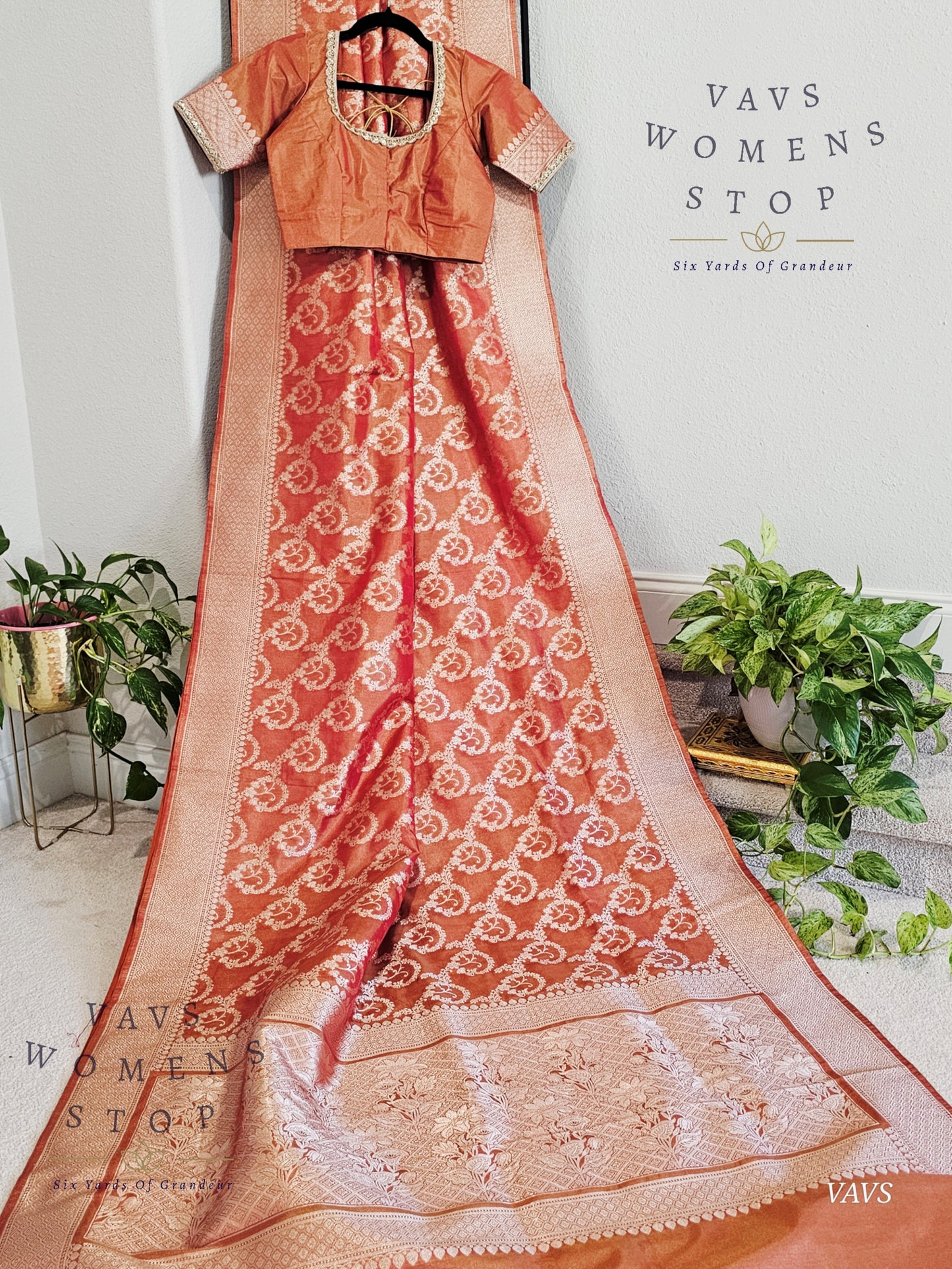 Mashru Benarasi Tissue Silk Saree - Blouse