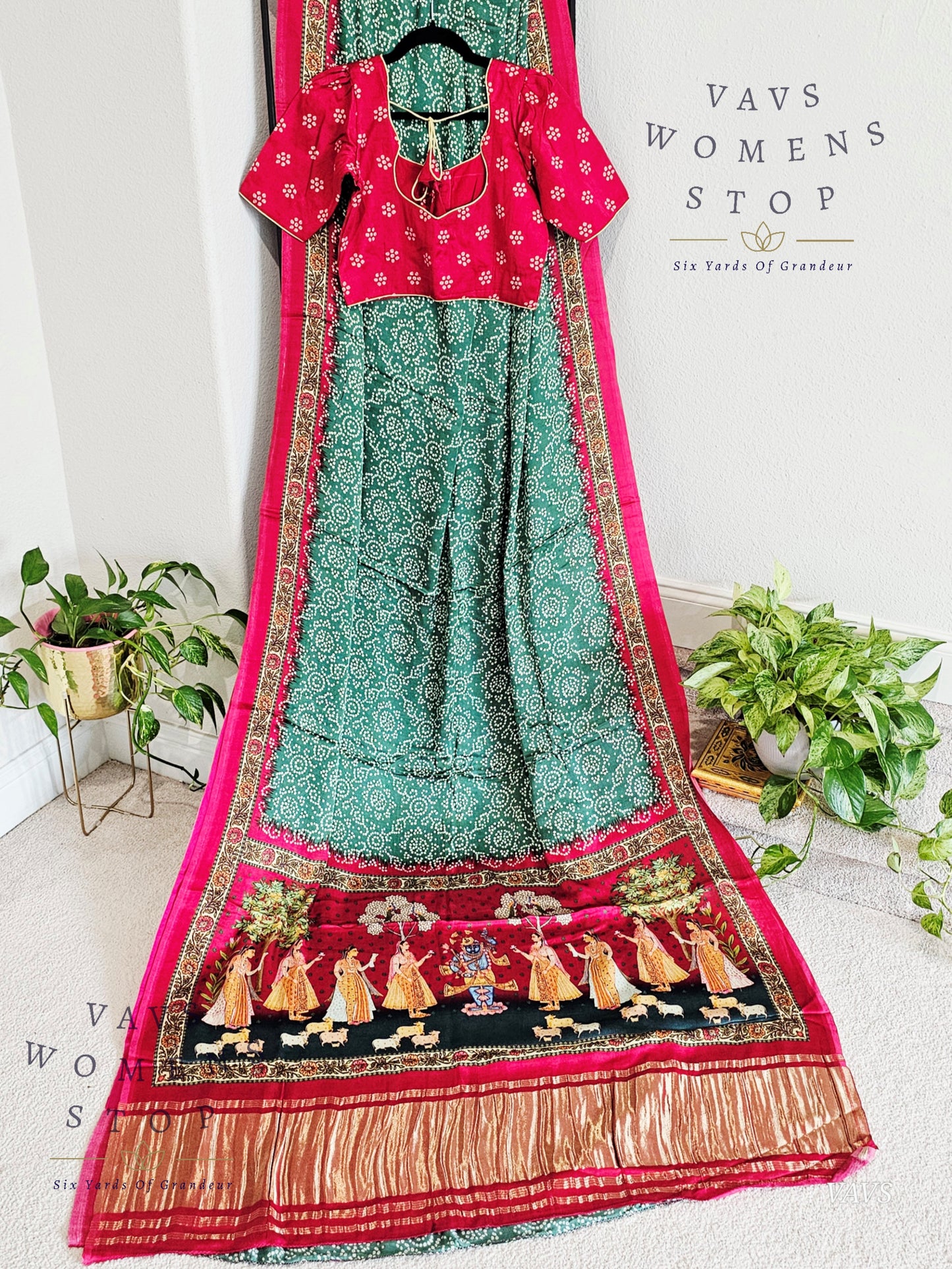 Pure Gaji Silk Patola Prints Saree - Blouse