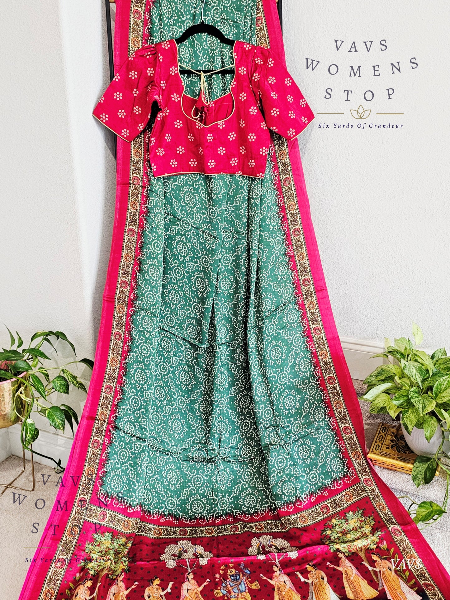 Pure Gaji Silk Patola Prints Saree - Blouse