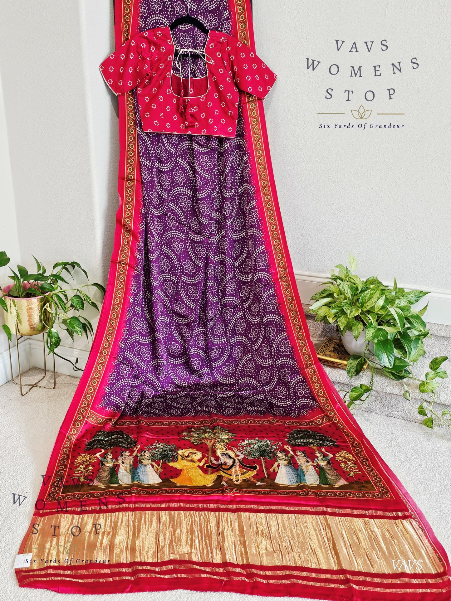 Pure Gaji Silk Patola Prints Saree - Blouse