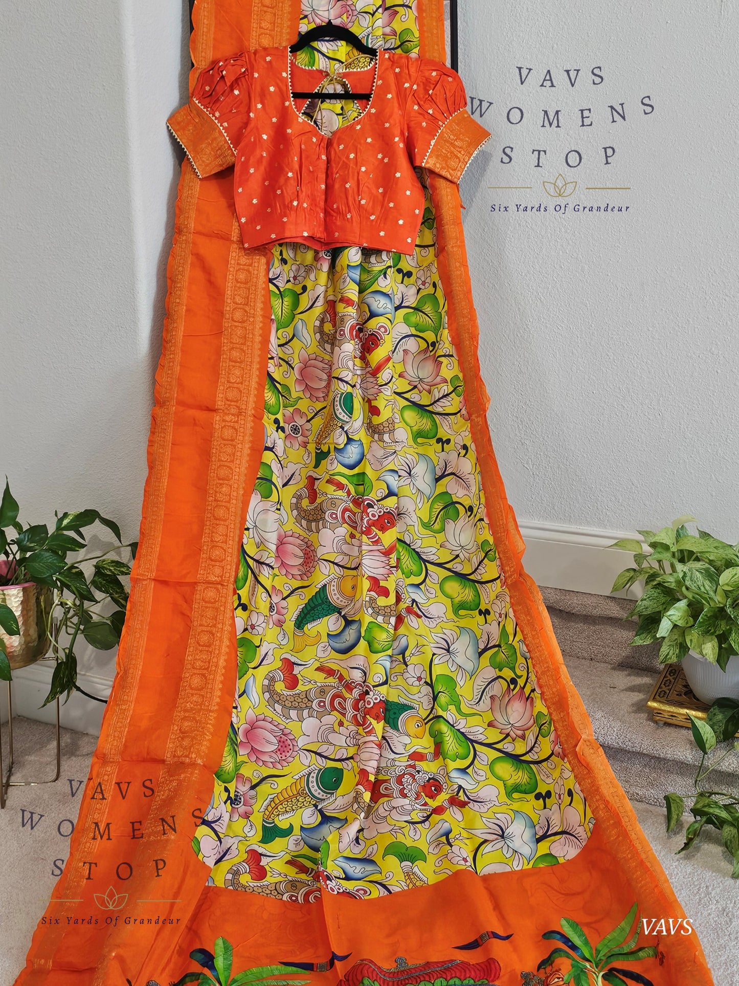 Elegant Yellow Mangalagiri Saree with Kalamkari Print & Orange Gap Border – Puff Sleeves Blouse – Ready to Ship