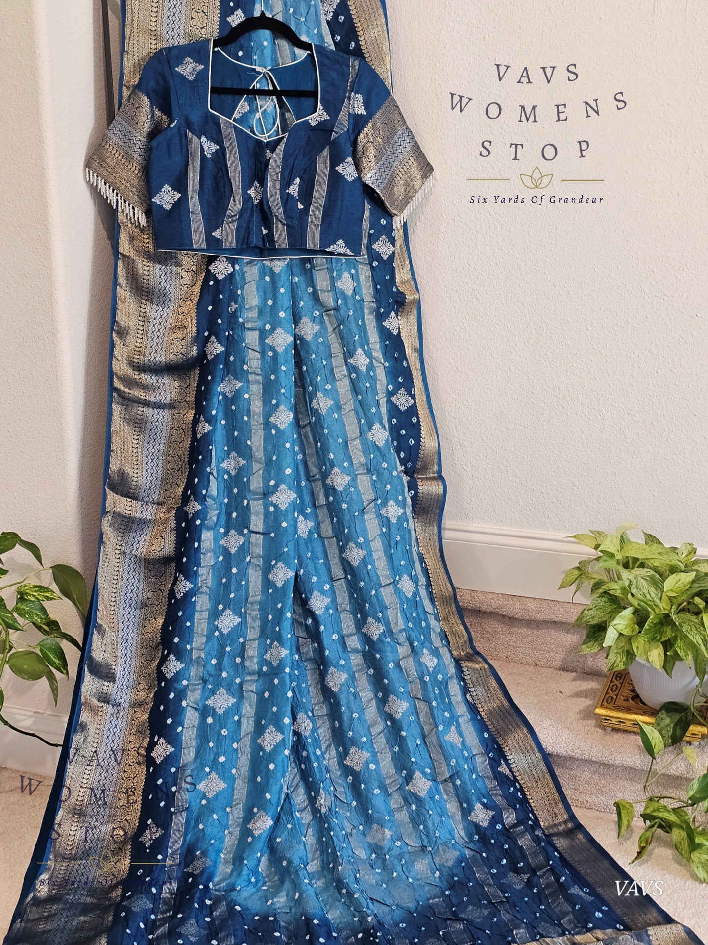 Soft Dupion Benarasi Firozi Blue Shade Hand Knot Bhandini Stripes Design er Saree – Blouse