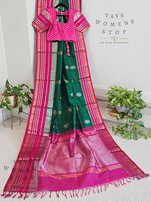 Pure Gadwal Silk Cotton Handloom Traditional Lines Border Pattern Saree with Benarasi Blouse – Traditional Wedding & Festive Wear