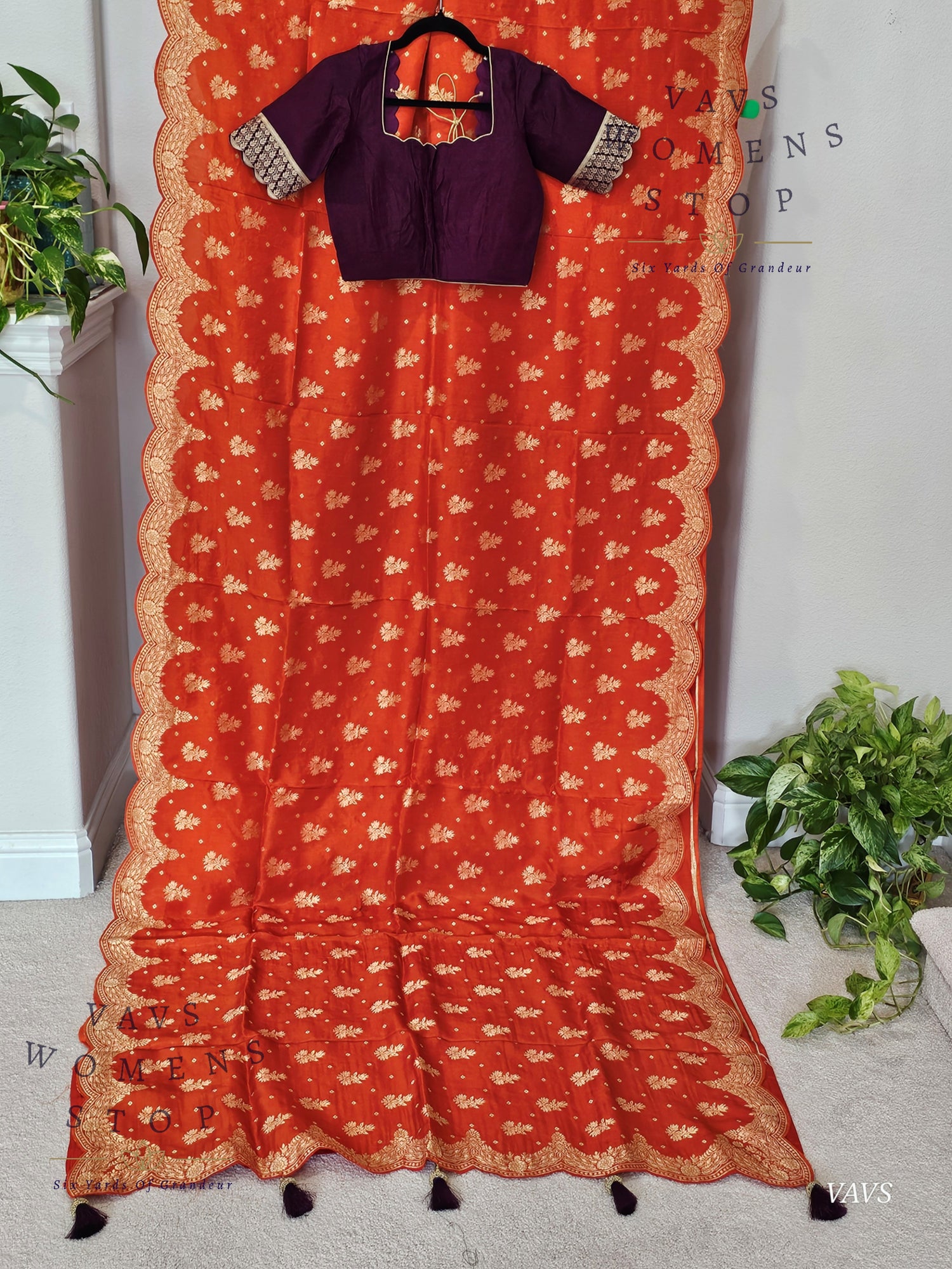 Scalloped Border All Over Butta Fancy Dola Silk Saree with Blouse – Elegant Party & Festive Wear