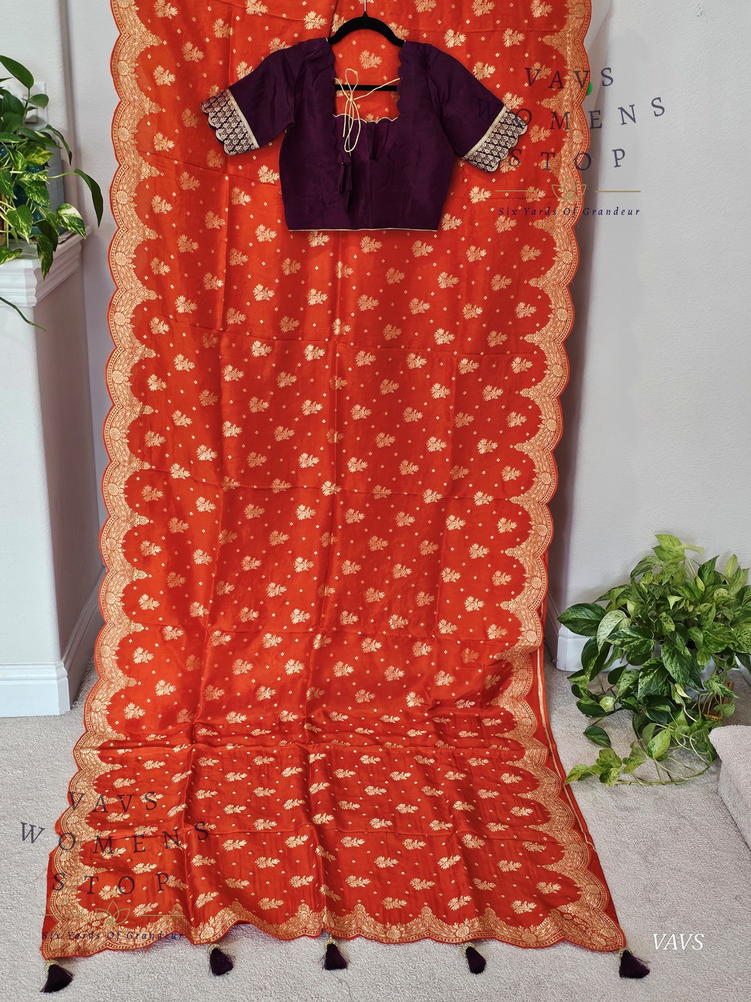 Scalloped Border All Over Butta Fancy Dola Silk Saree with Blouse – Elegant Party & Festive Wear