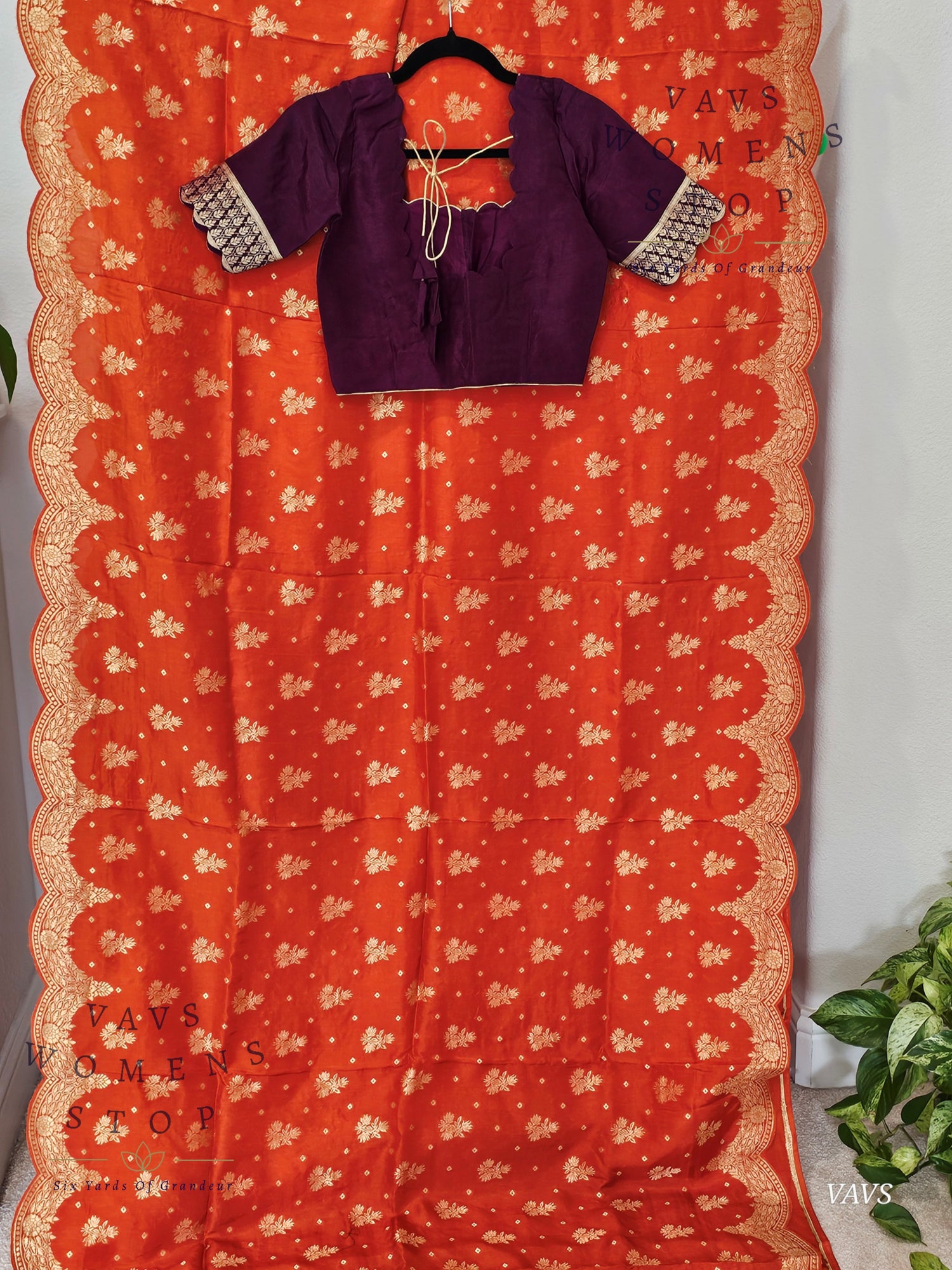 Scalloped Border All Over Butta Fancy Dola Silk Saree with Blouse – Elegant Party & Festive Wear