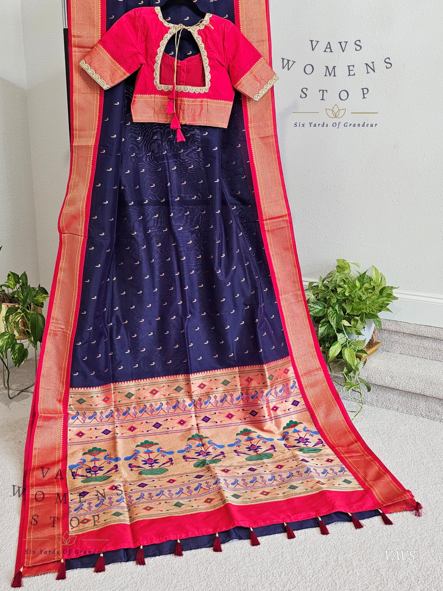 Semi Gadwal Paithani Border and Muniya Butta Silk Saree - Blouse