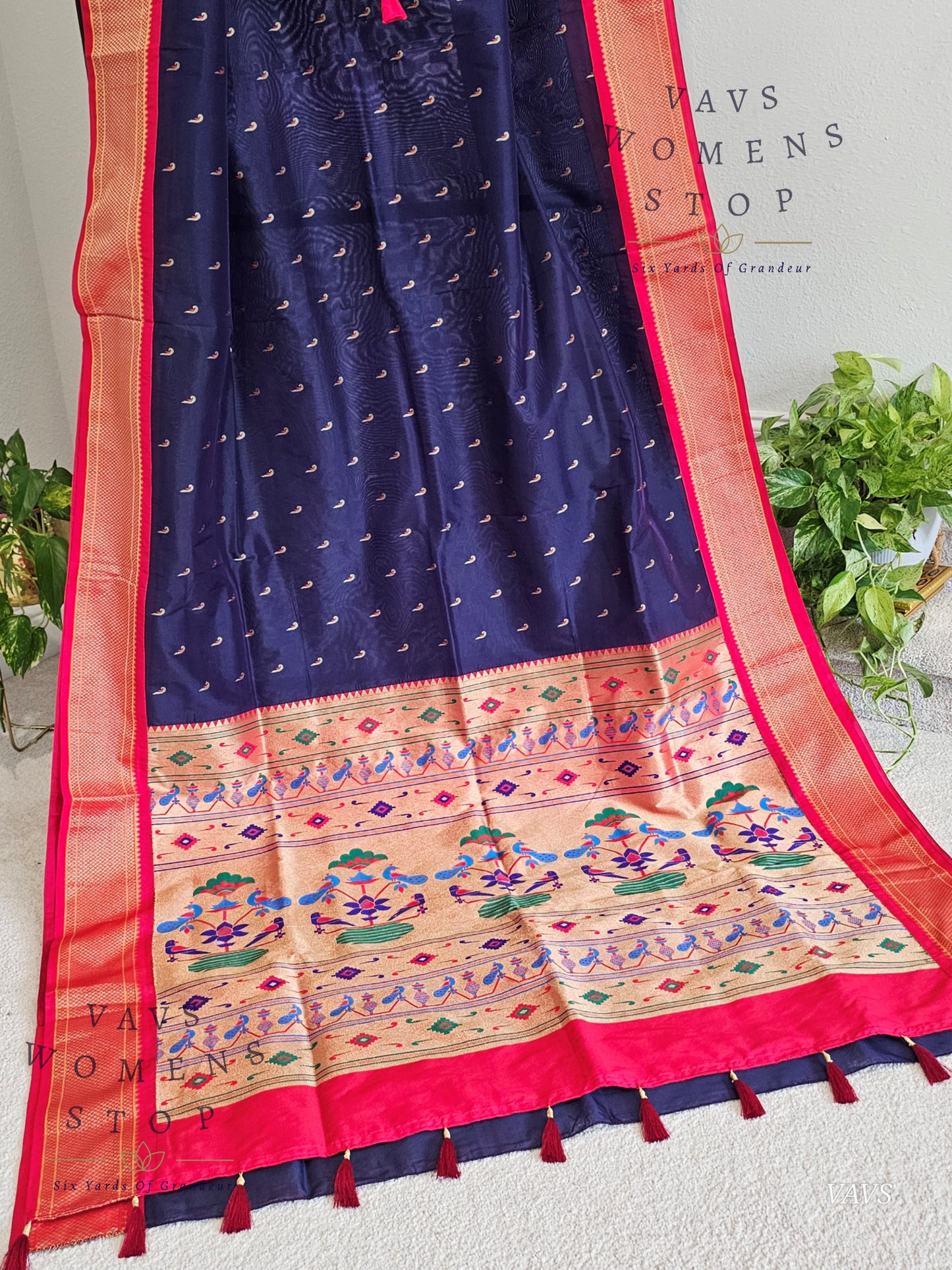 Semi Gadwal Paithani Border and Muniya Butta Silk Saree - Blouse