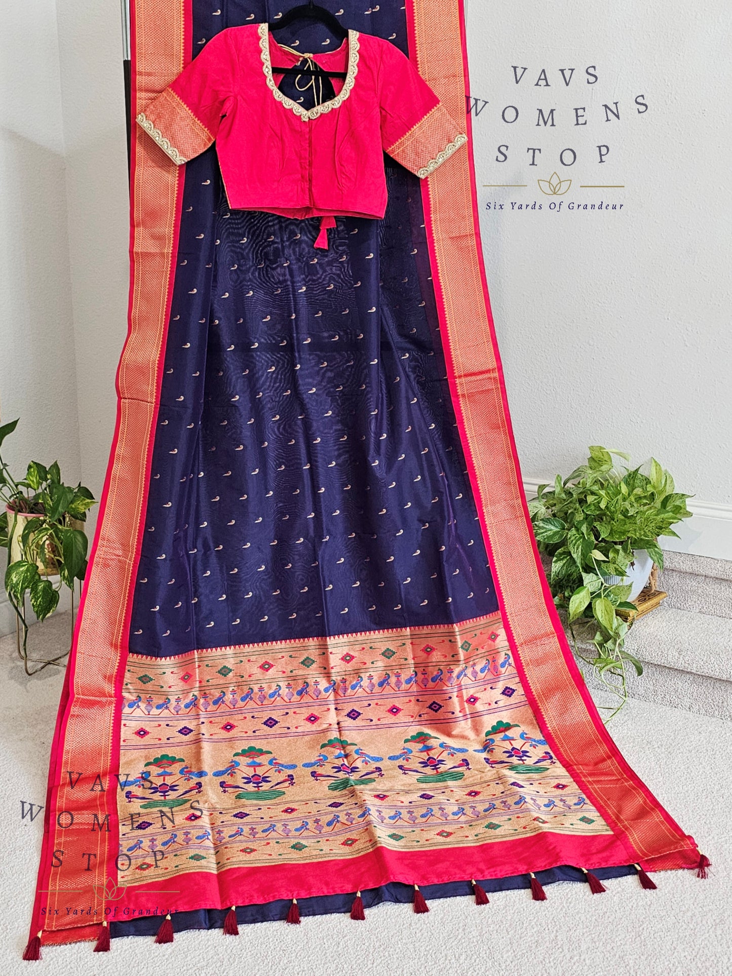 Semi Gadwal Paithani Border and Muniya Butta Silk Saree - Blouse