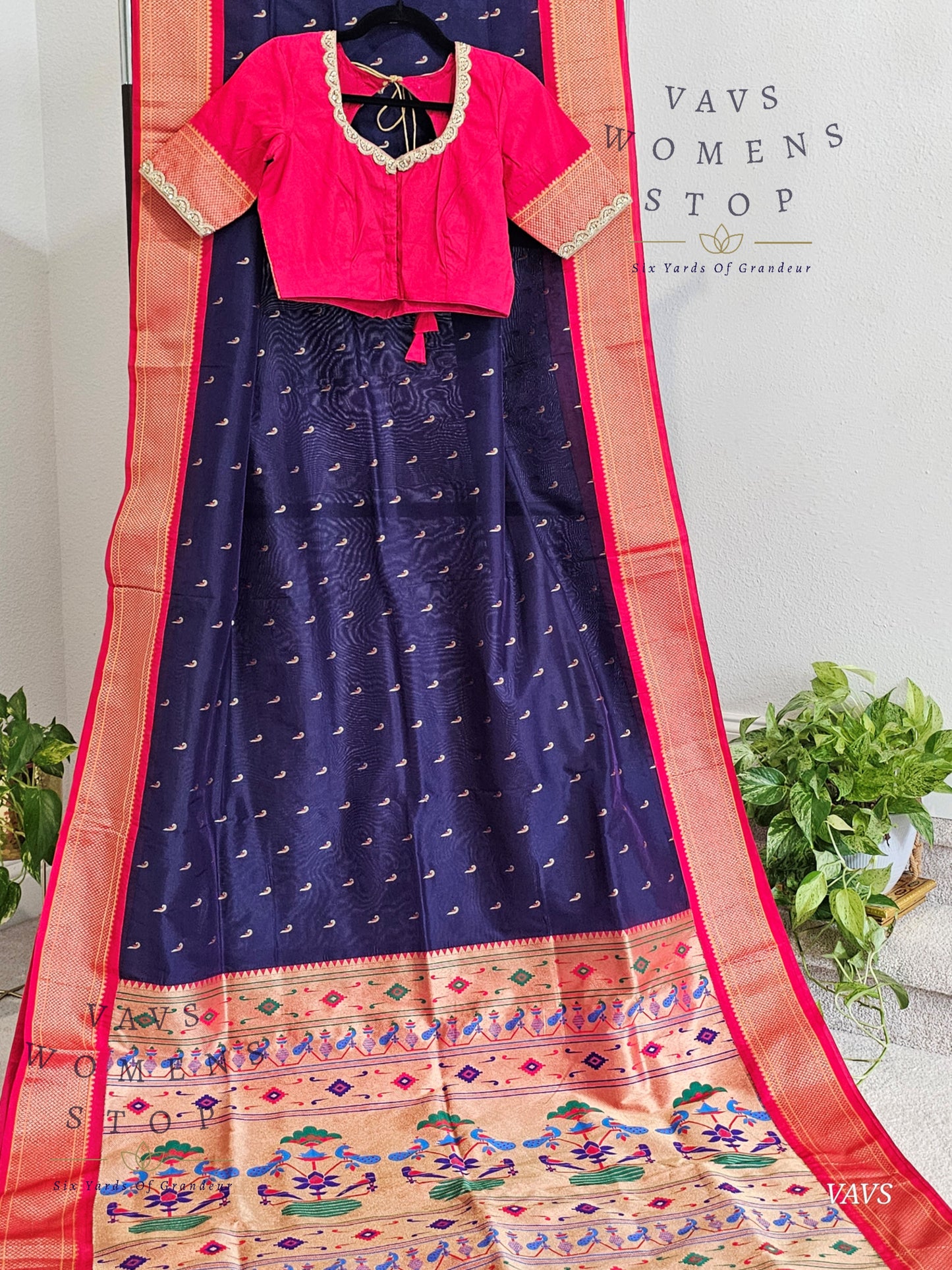 Semi Gadwal Paithani Border and Muniya Butta Silk Saree - Blouse