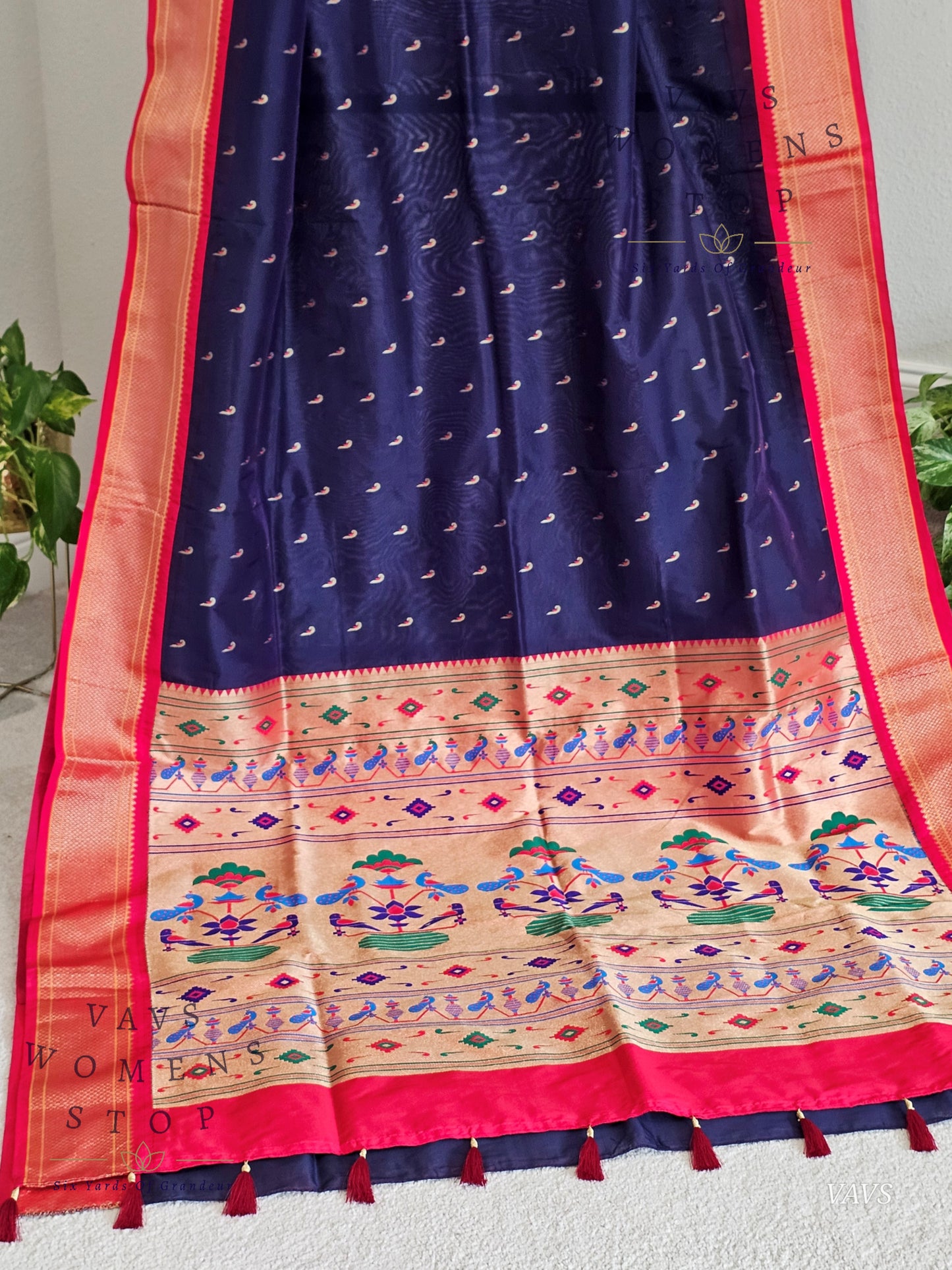 Semi Gadwal Paithani Border and Muniya Butta Silk Saree - Blouse
