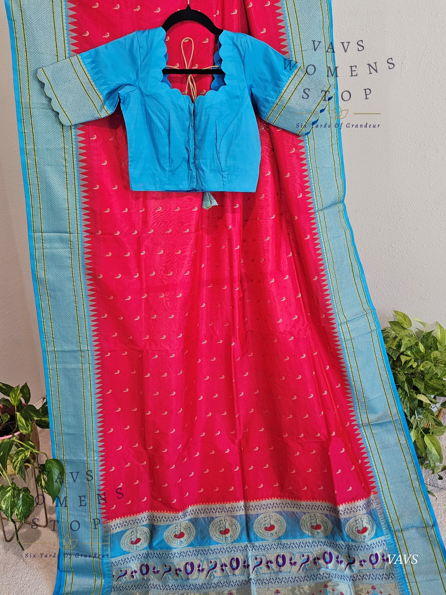 Semi Gadwal Paithani Border and Muniya Butta Silk Saree - Blouse