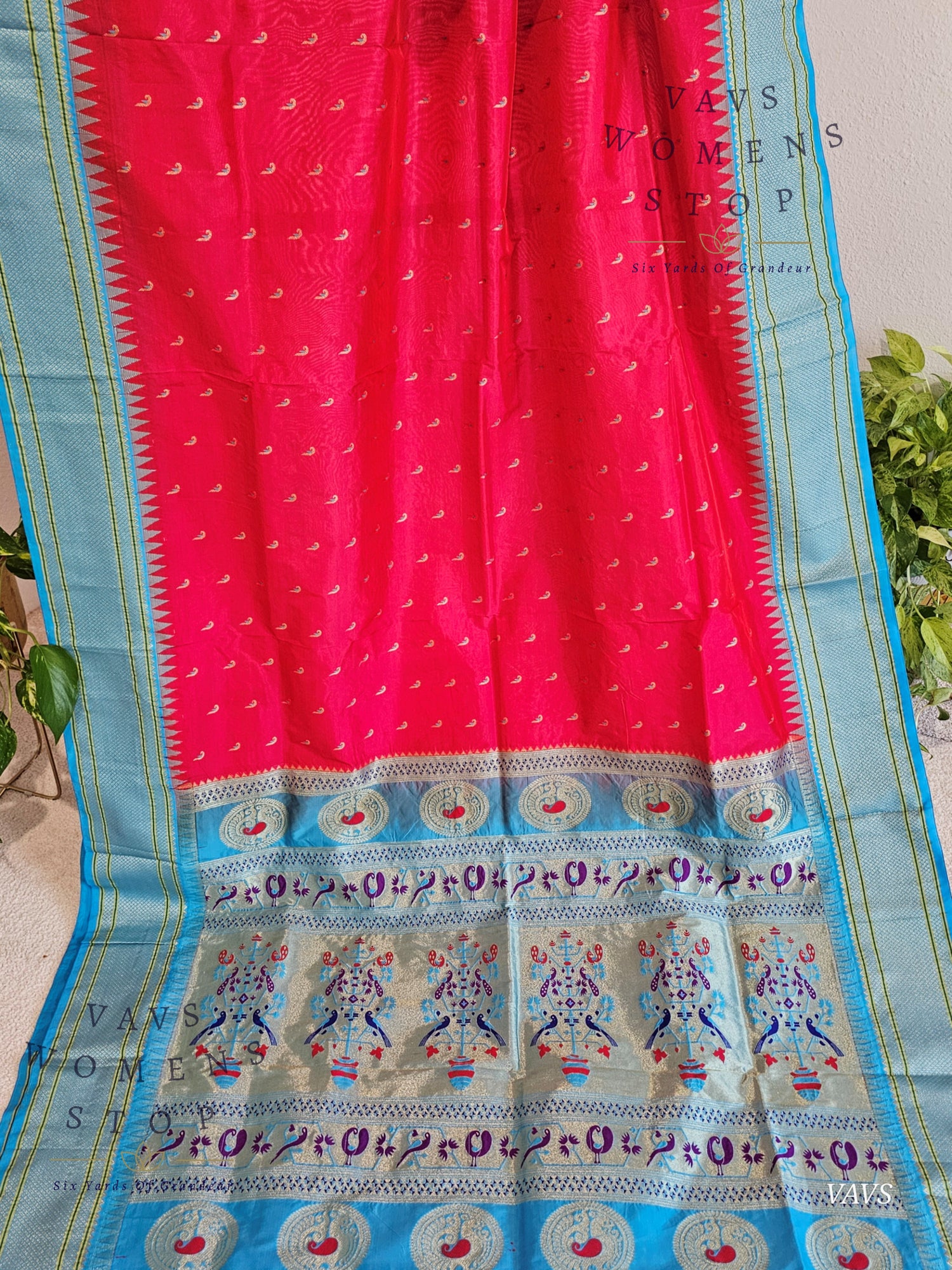 Semi Gadwal Paithani Border and Muniya Butta Silk Saree - Blouse