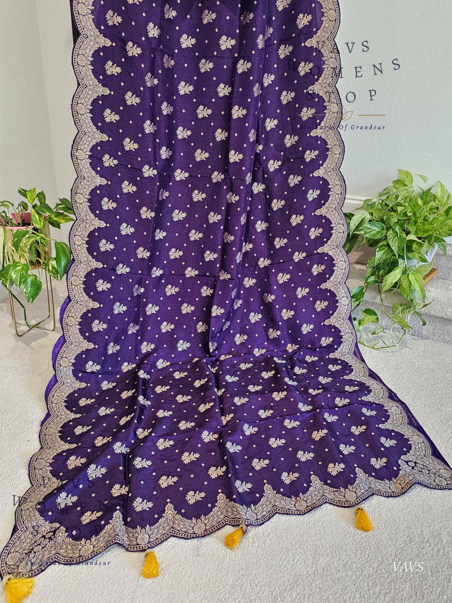 Scalloped Border All Over Butta Fancy Dola Silk Purple Saree with Yellow Blouse – Elegant Party & Festive Wear