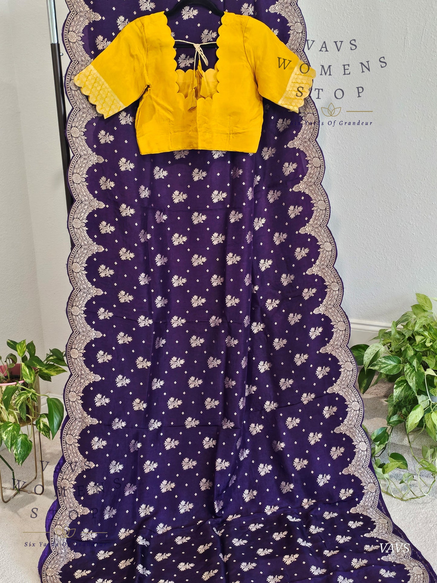 Scalloped Border All Over Butta Fancy Dola Silk Purple Saree with Yellow Blouse – Elegant Party & Festive Wear