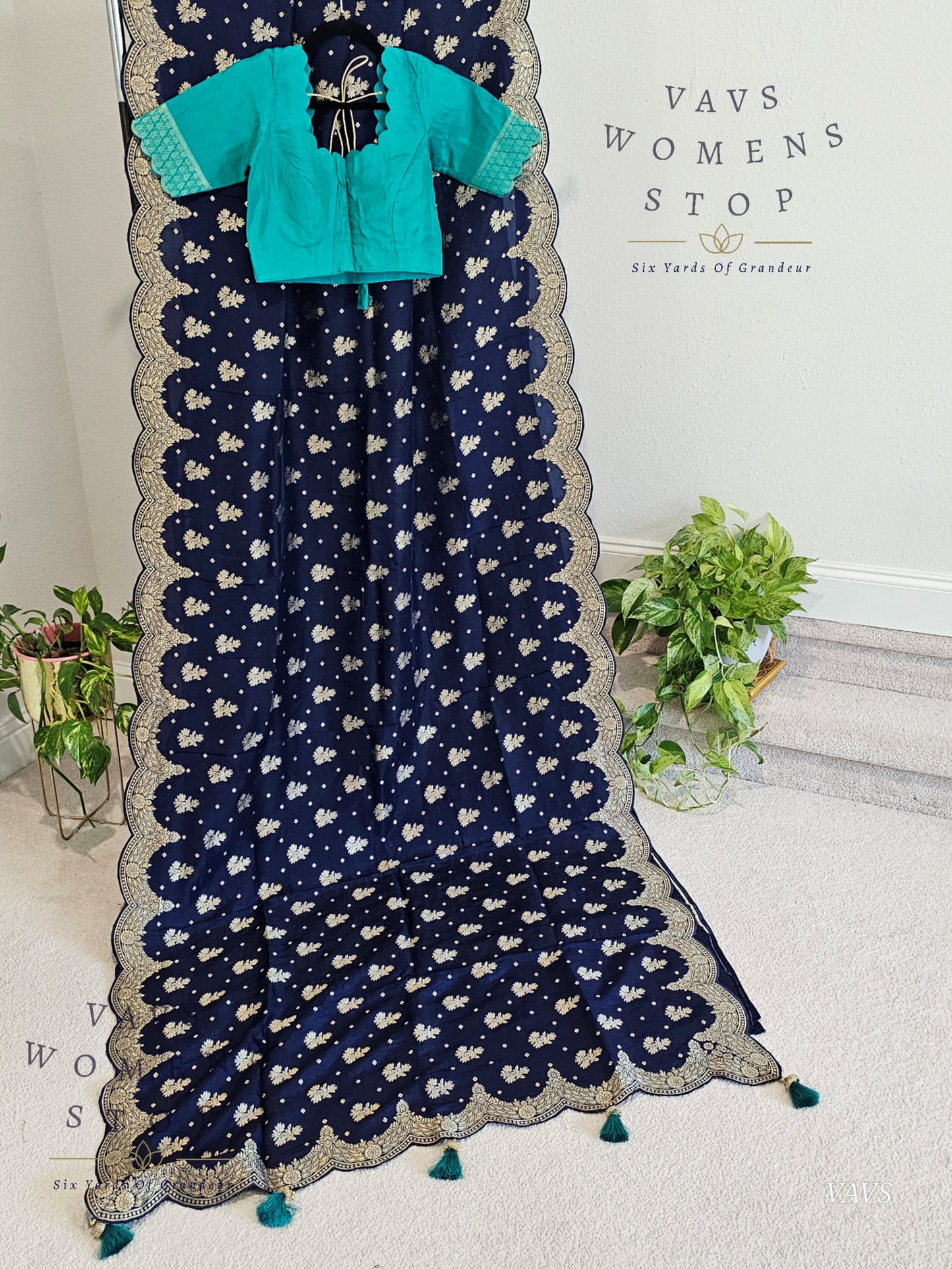 Scalloped Border All Over Butta Fancy Dola Silk Navy Blue Saree with Teal Green Blouse – Elegant Party & Festive Wear