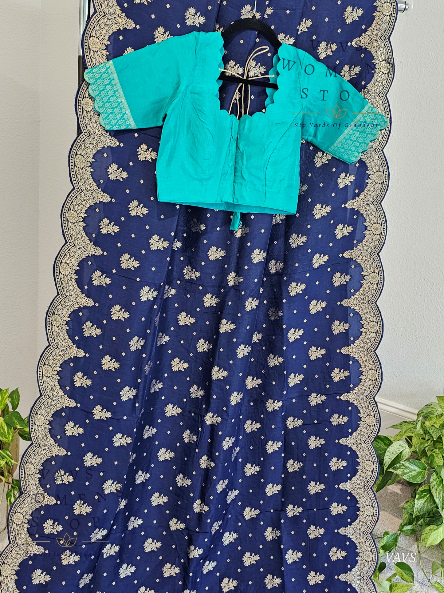 Scalloped Border All Over Butta Fancy Dola Silk Navy Blue Saree with Teal Green Blouse – Elegant Party & Festive Wear