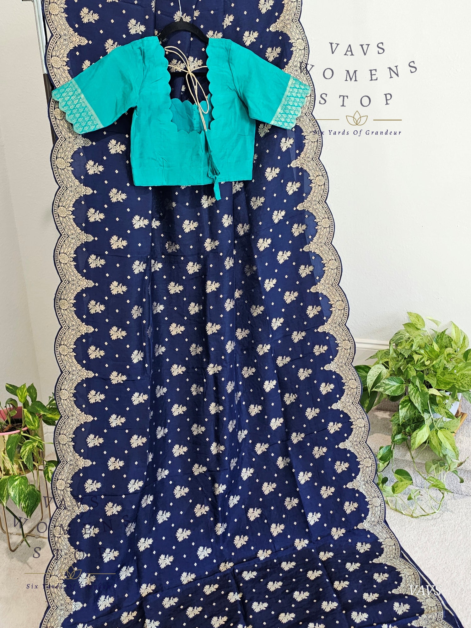 Scalloped Border All Over Butta Fancy Dola Silk Navy Blue Saree with Teal Green Blouse – Elegant Party & Festive Wear