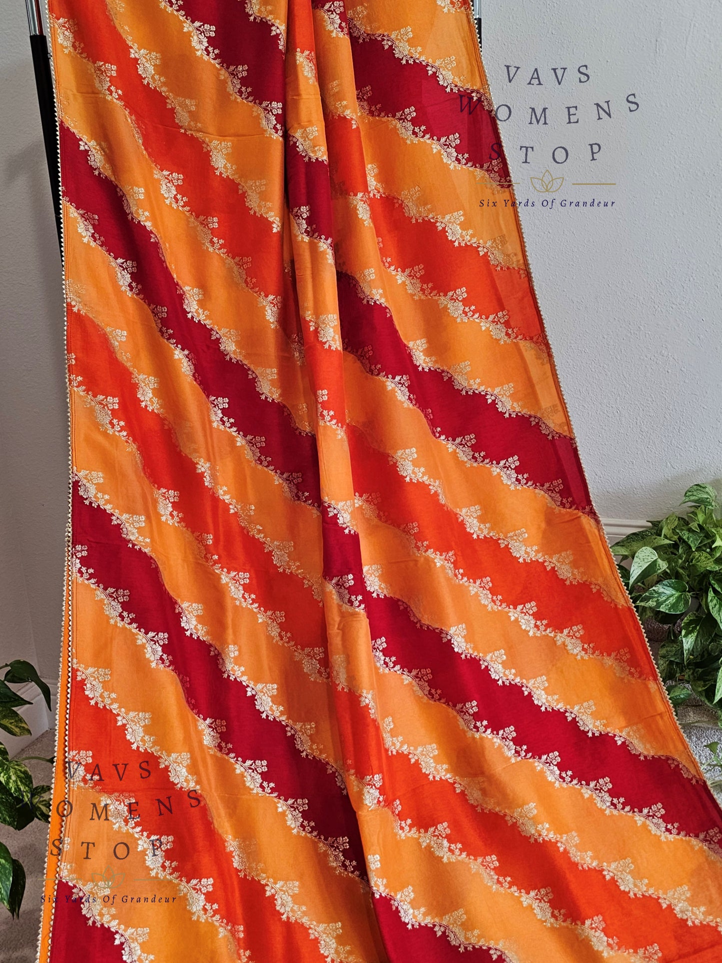Munga Crepe Silk Leheriya Style Designer Saree
