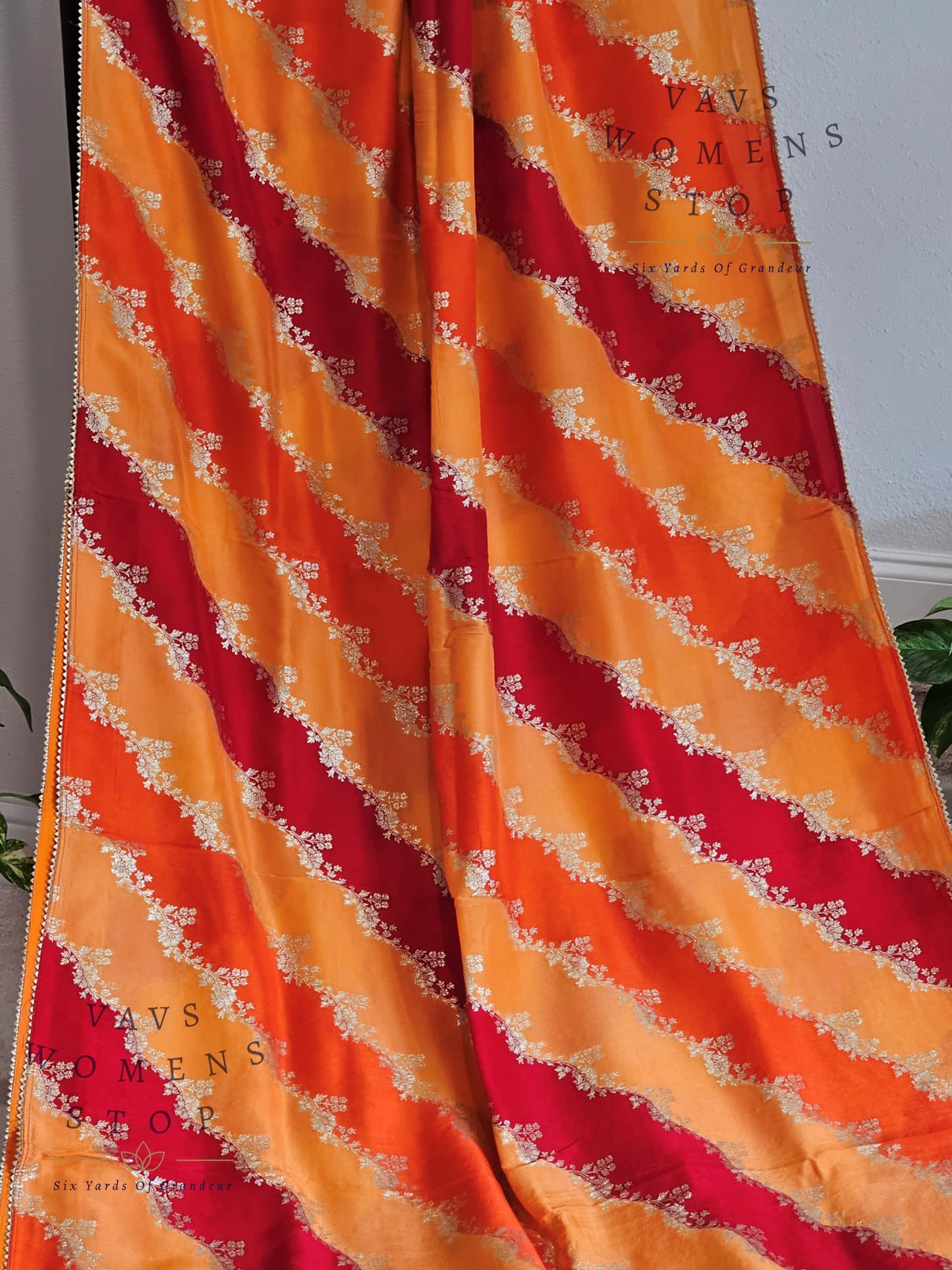 Munga Crepe Silk Leheriya Style Designer Saree