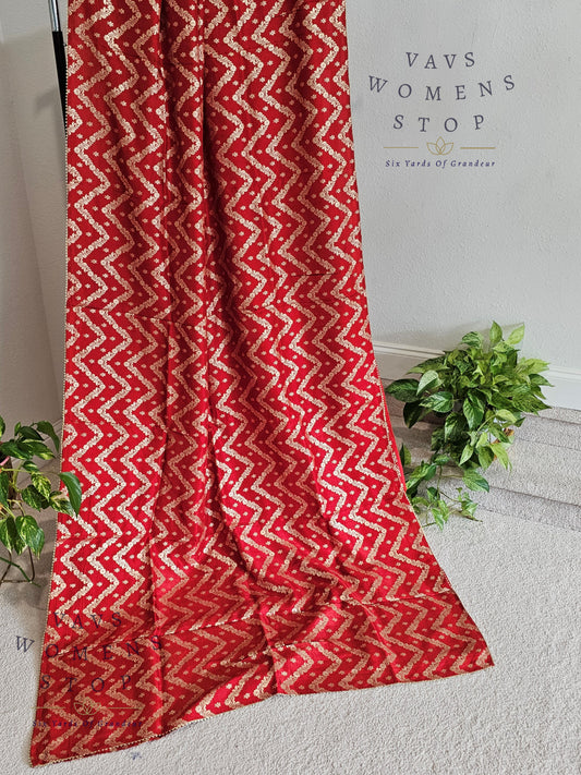 Red Shade Borderless Munga Crepe Silk Saree