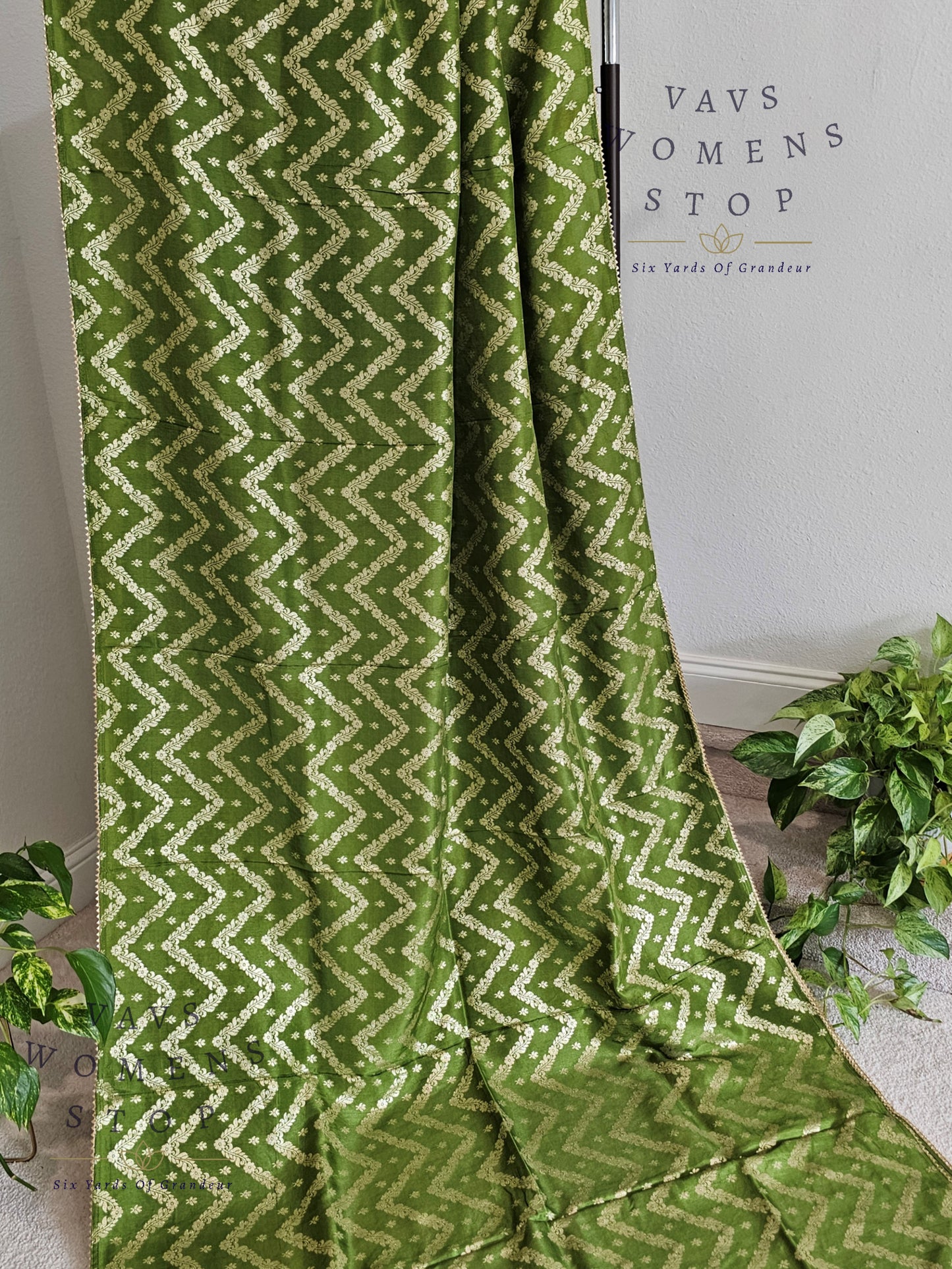 Green Shade Munga Crepe Silk Saree