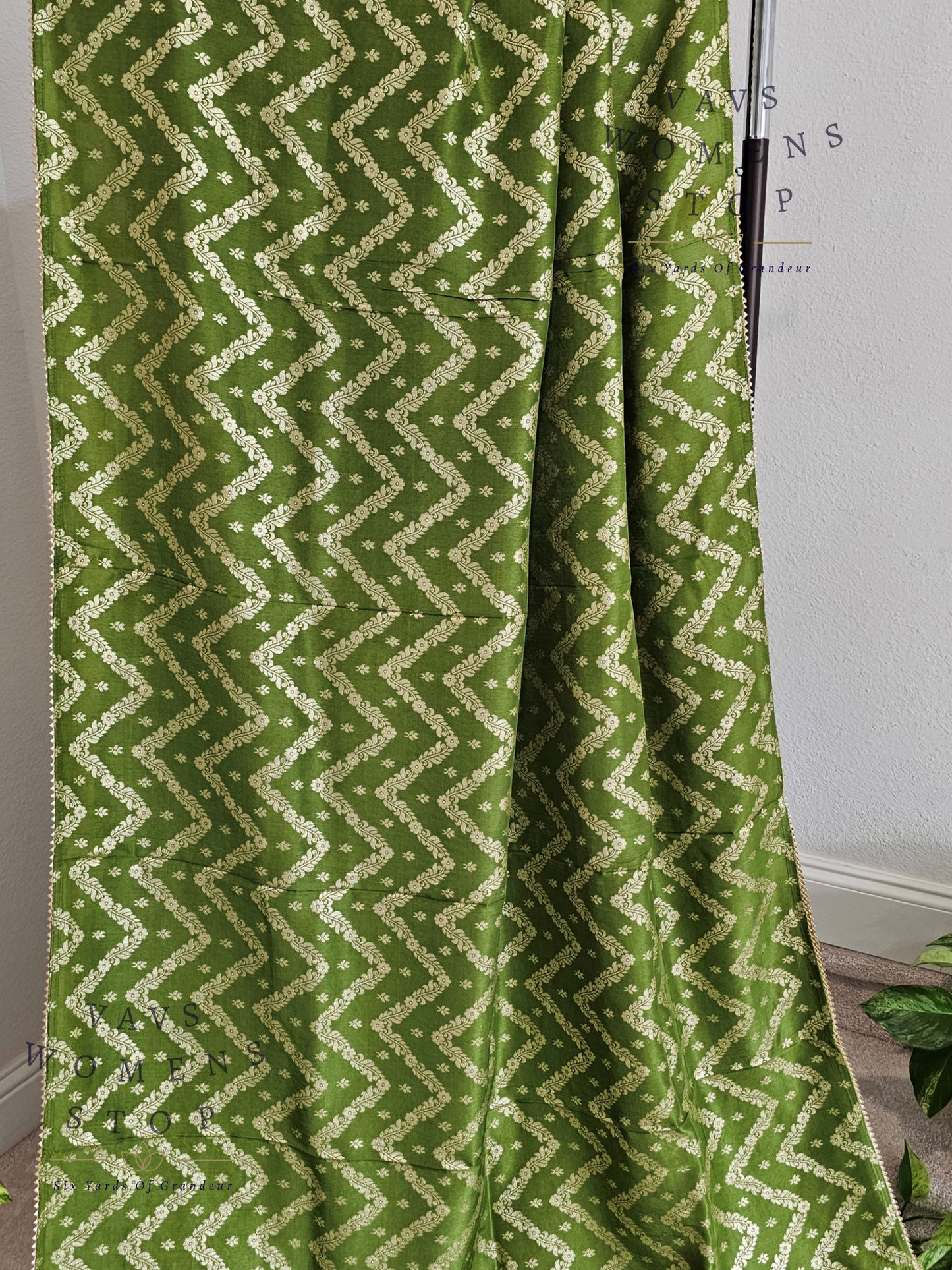 Green Shade Munga Crepe Silk Saree