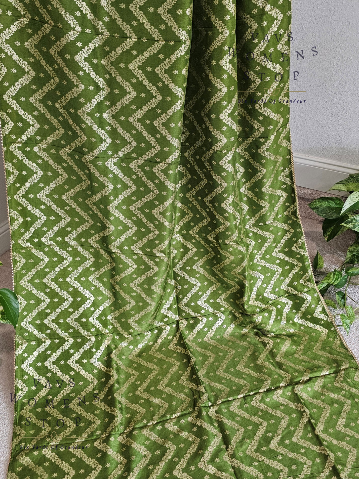 Green Shade Munga Crepe Silk Saree
