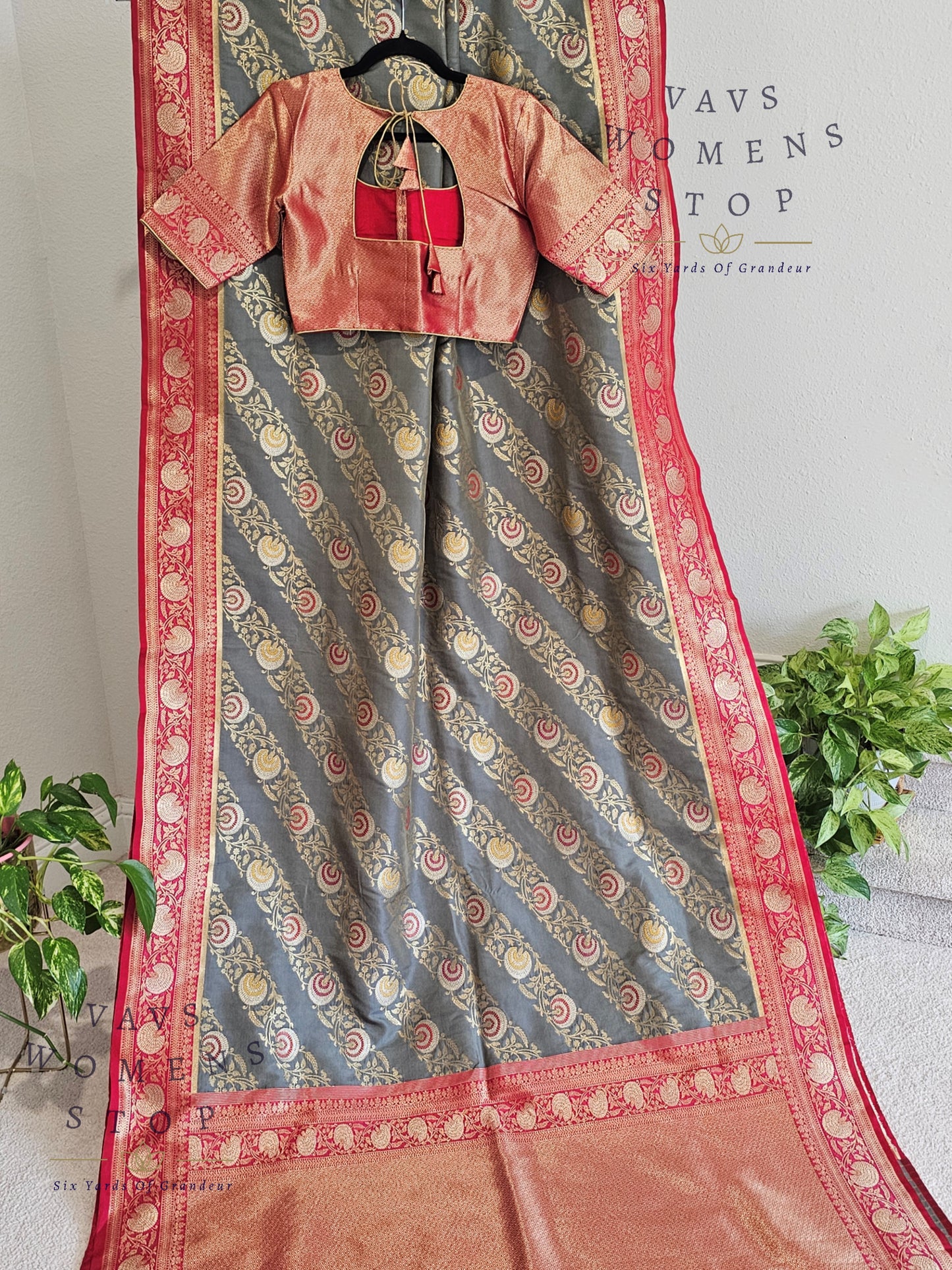 Designer Gray Benarasi Soft Silk saree - Blouse