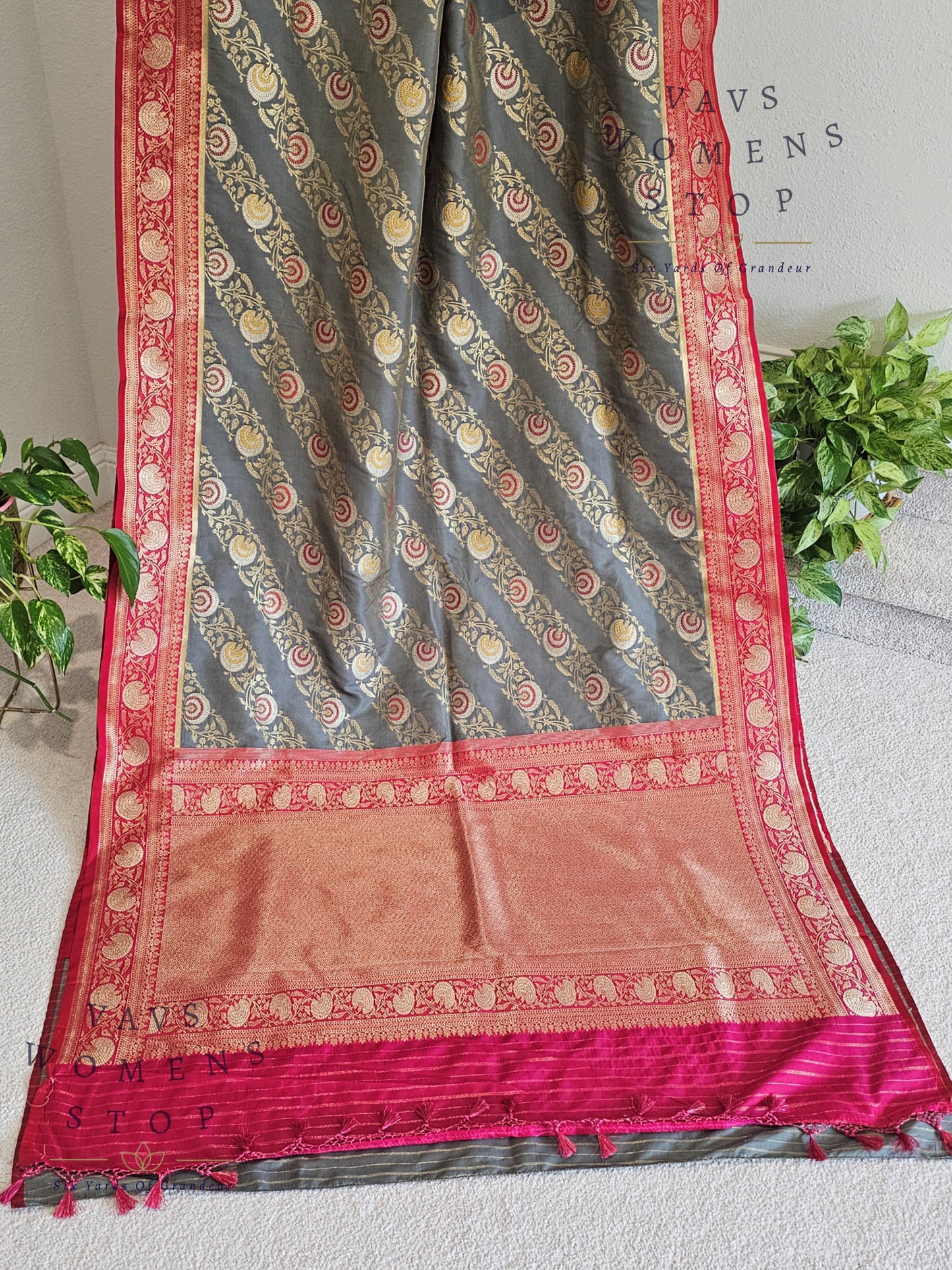 Designer Gray Benarasi Soft Silk saree - Blouse