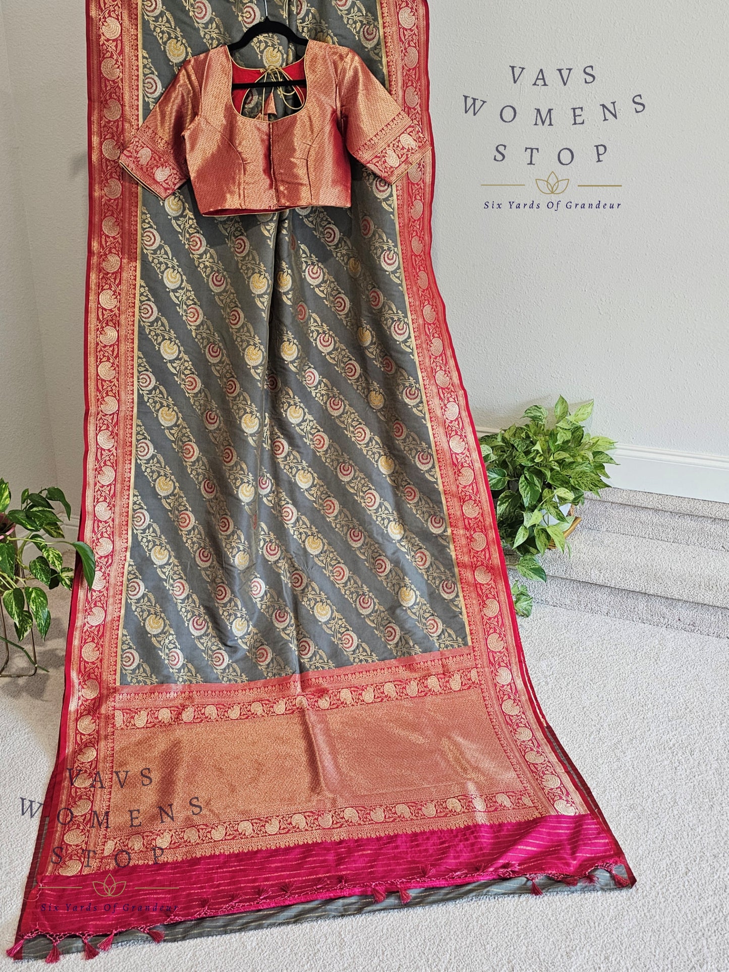 Designer Gray Benarasi Soft Silk saree - Blouse
