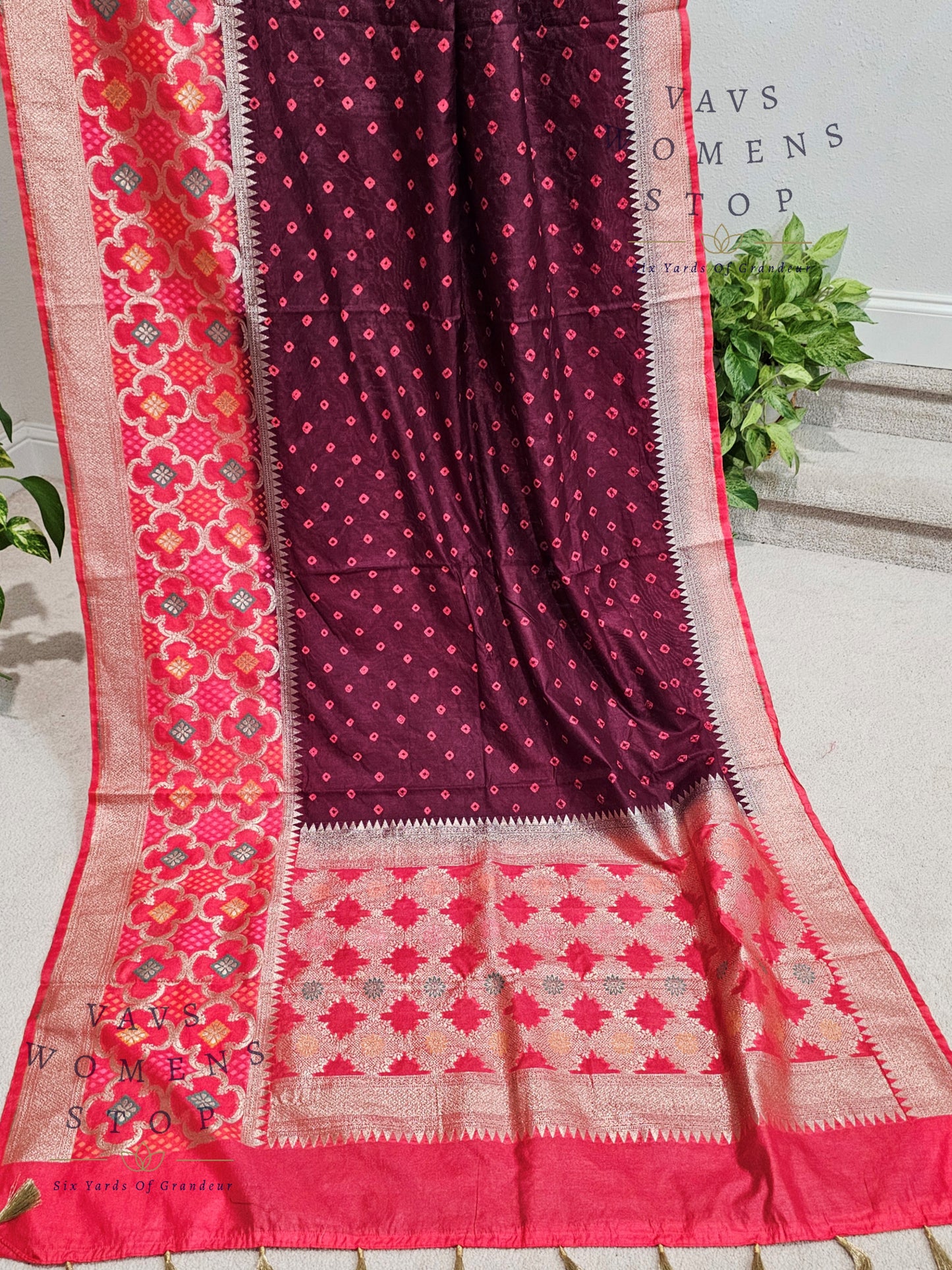 Jute Dupion Silk Bhandini Saree - Blouse