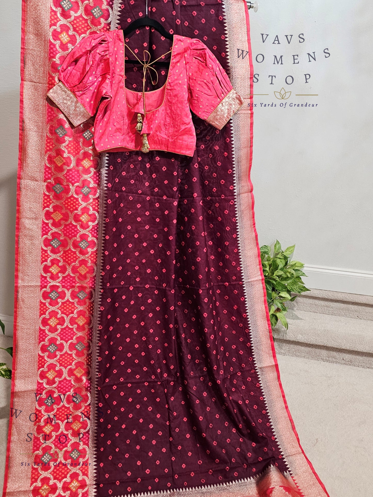 Jute Dupion Silk Bhandini Saree - Blouse