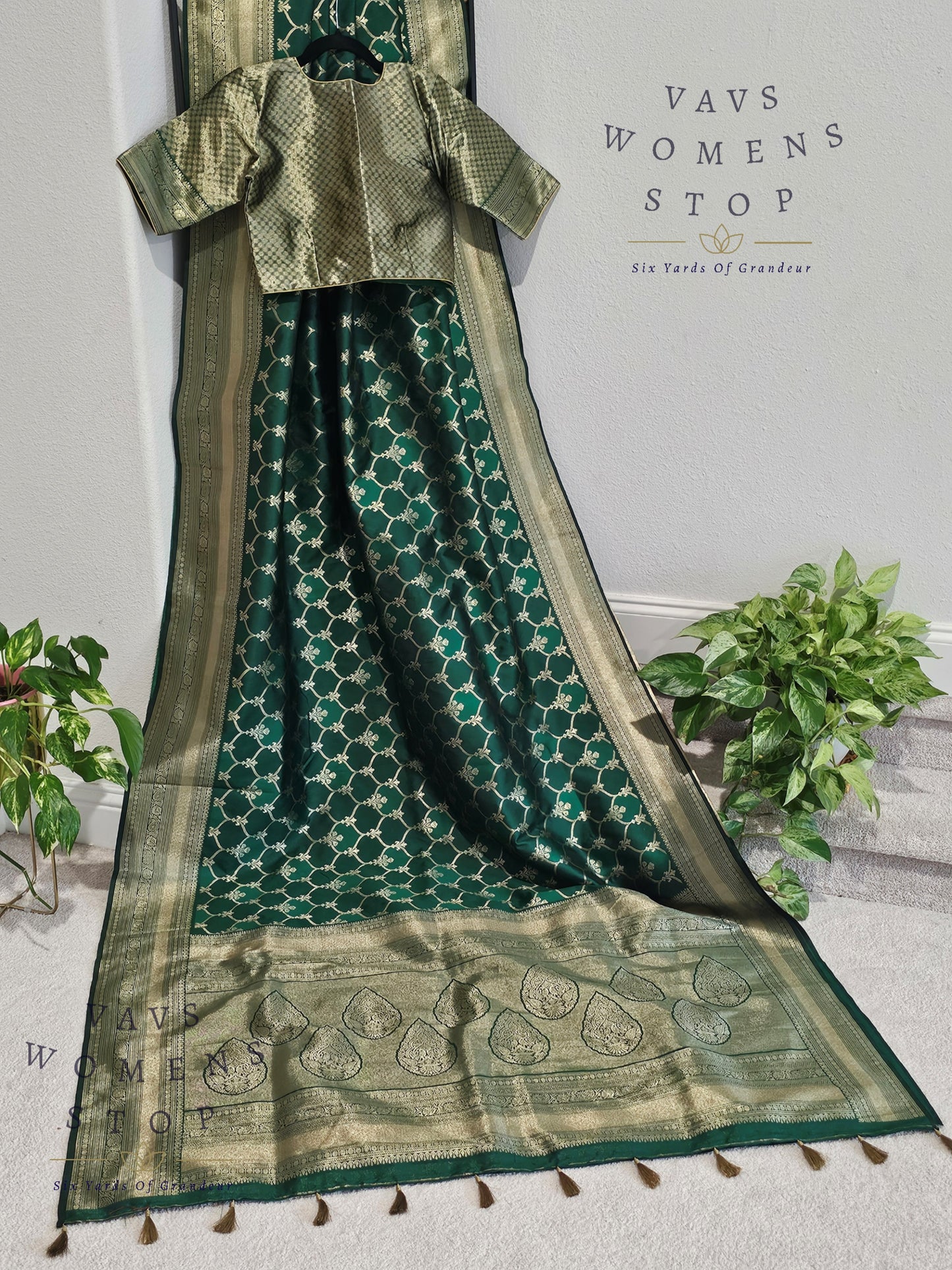 Contemporary Style Benarasi Uppada Soft Silk Designer Saree - Blouse