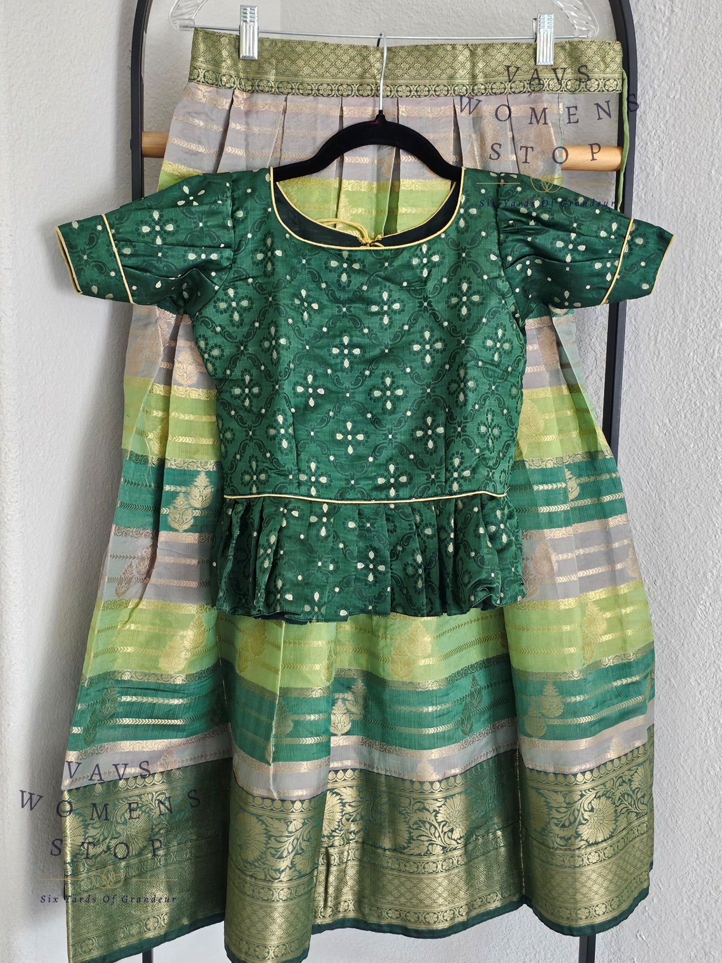 Designer Benarasi Chiniya Lehenga/Langa Blouse
