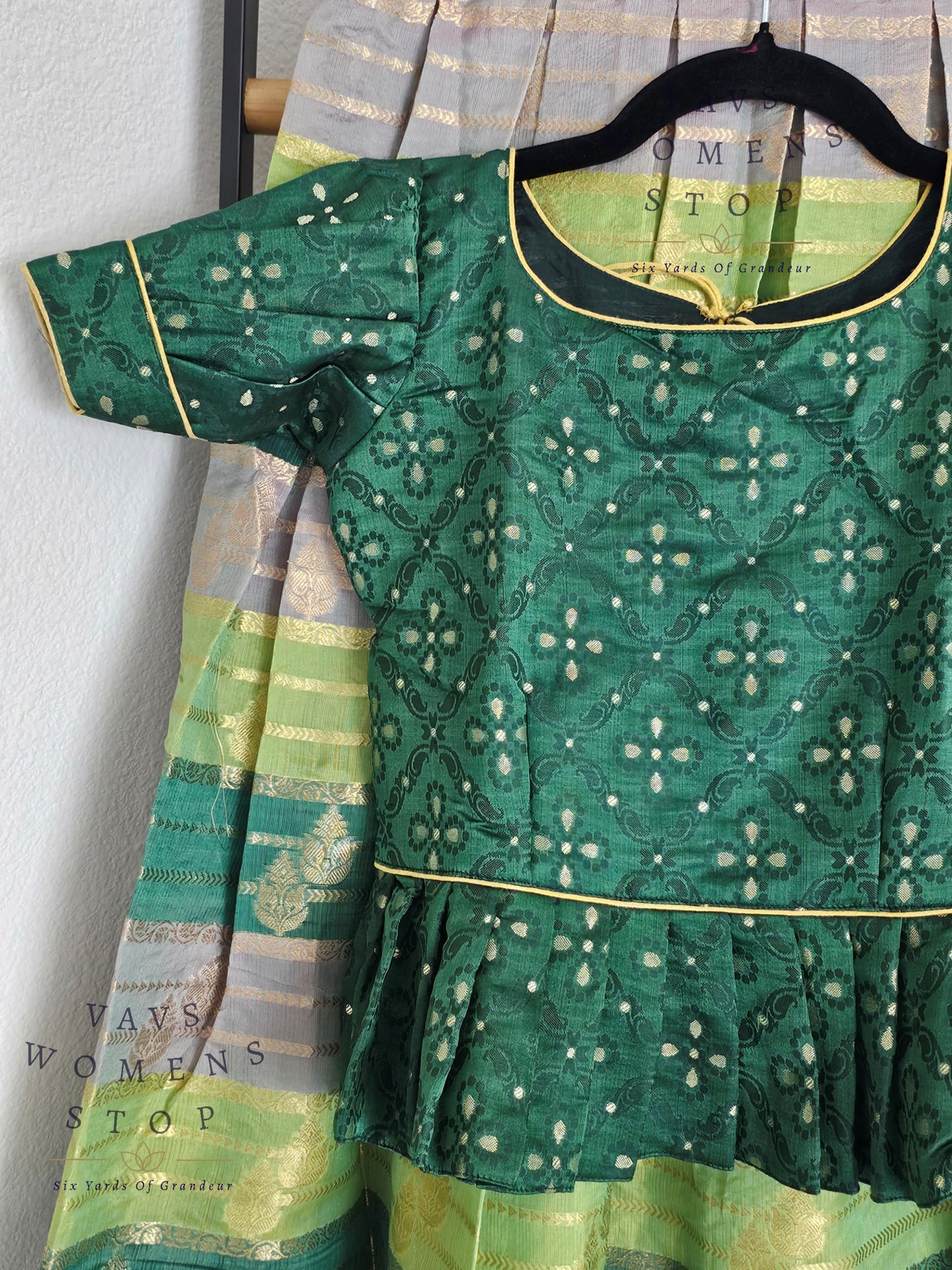 Designer Benarasi Chiniya Lehenga/Langa Blouse