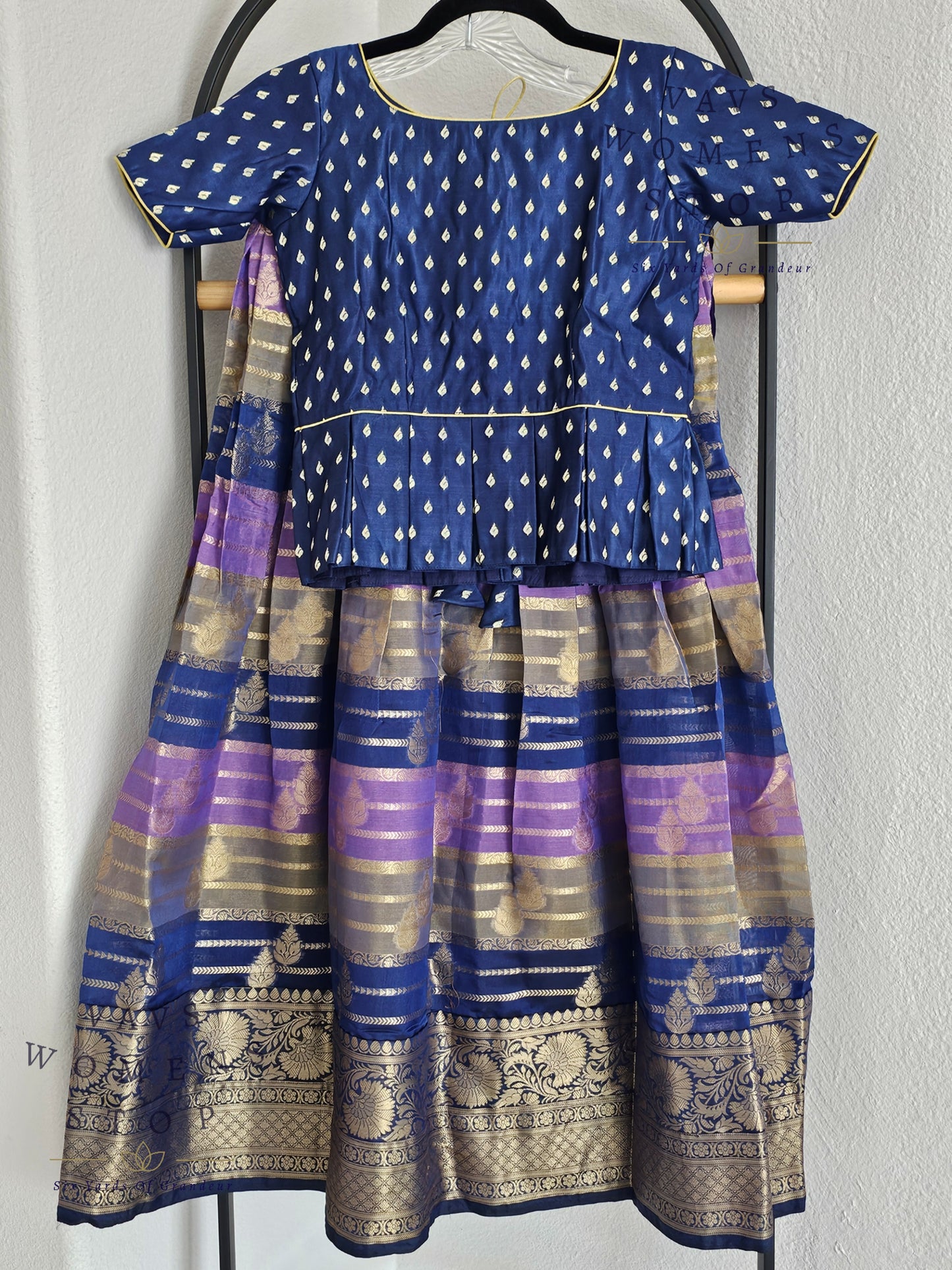 Designer Benarasi Chiniya Lehenga/Langa Blouse