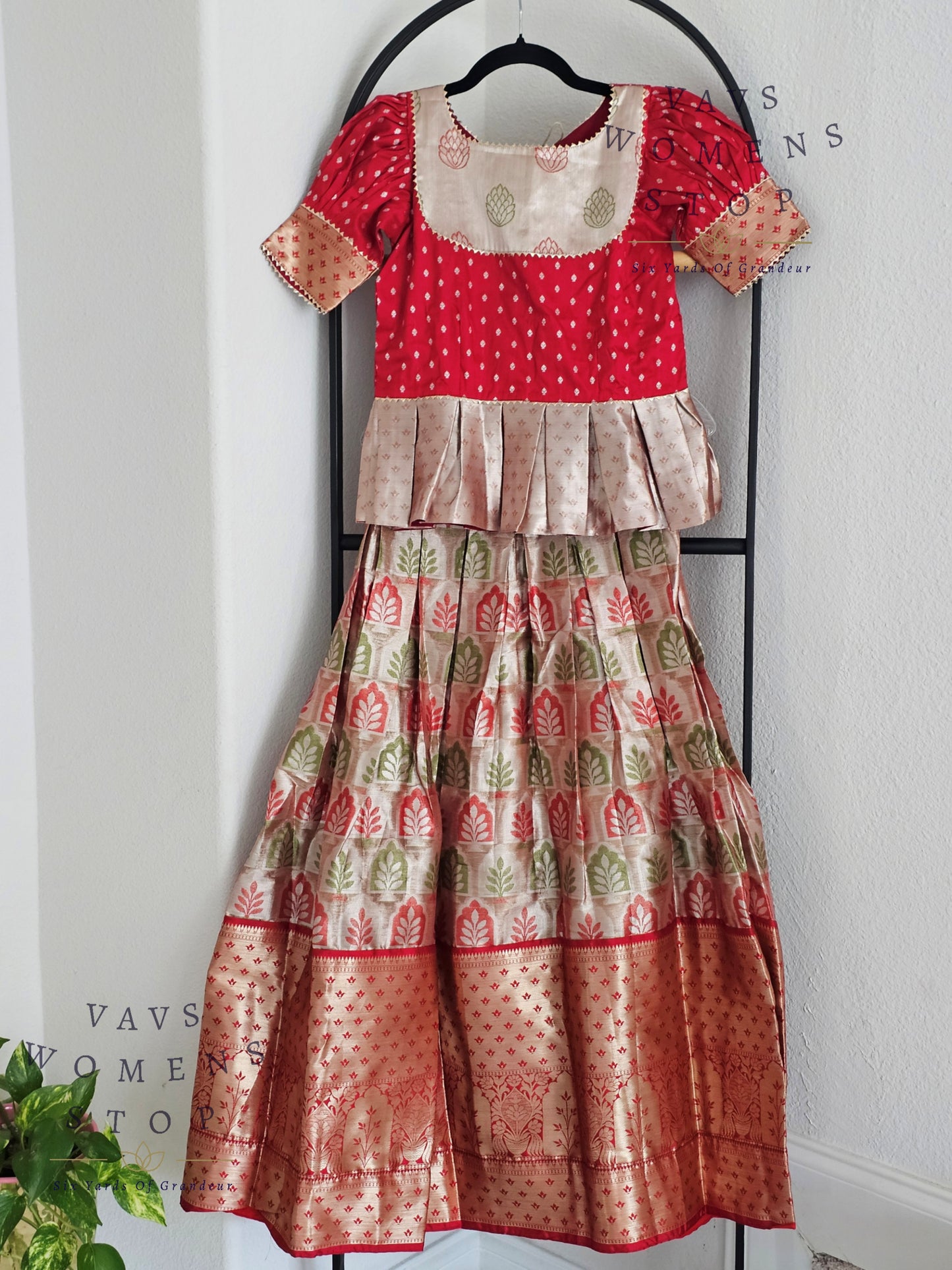 Designer Semi Kanchi Tissue Lehenga Blouse