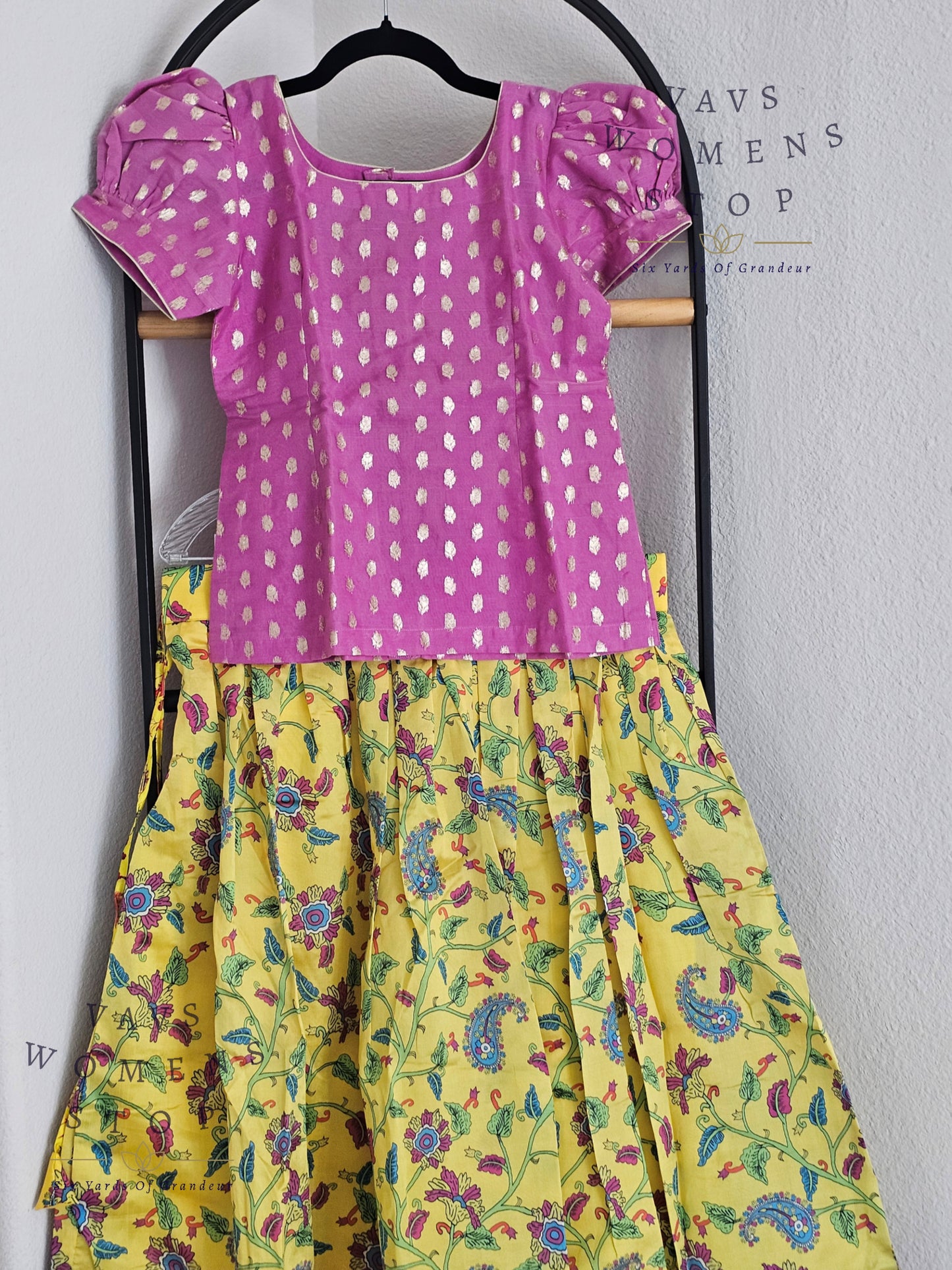 Floral Benarasi Lehenga Blouse