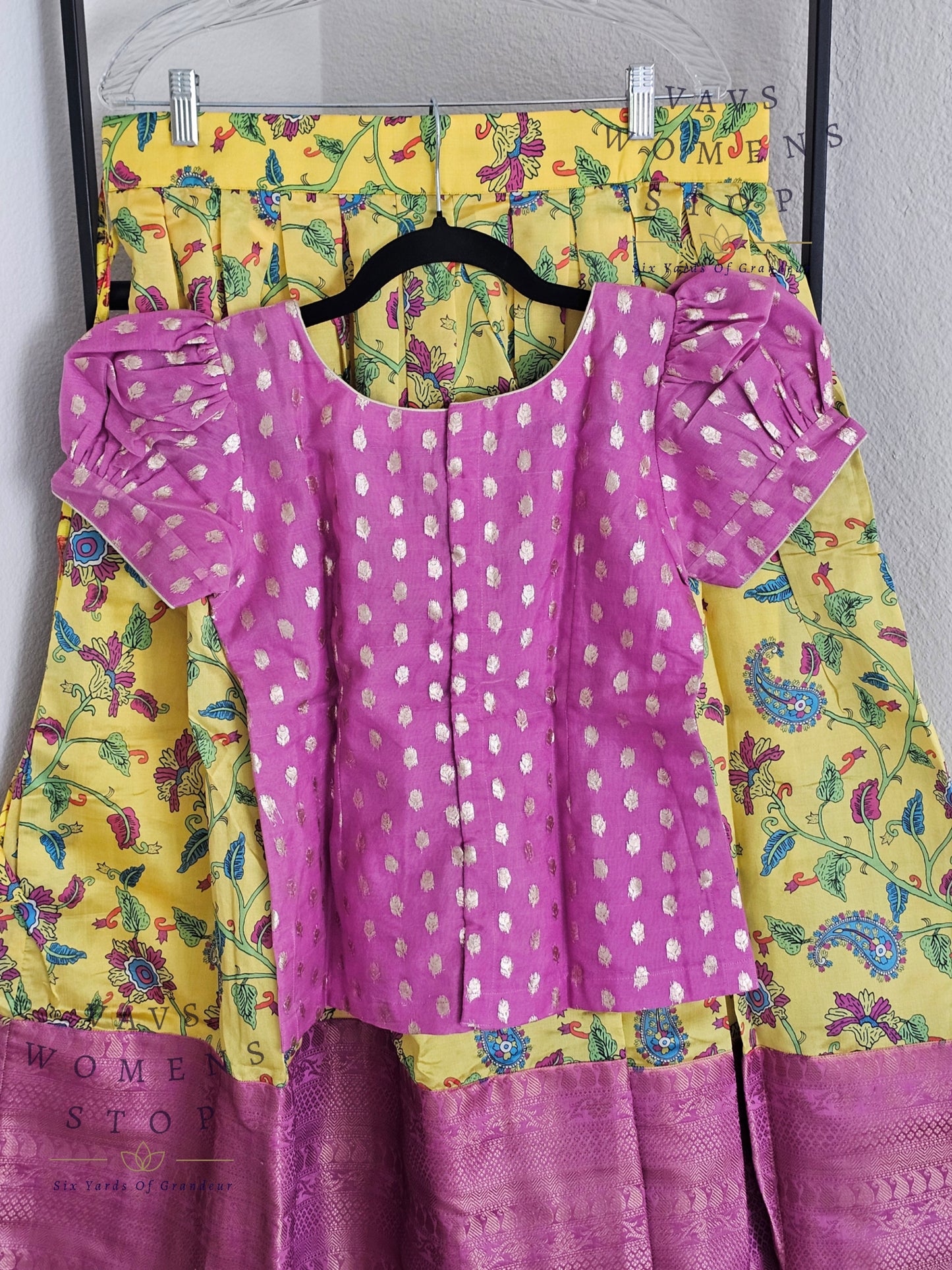 Floral Benarasi Lehenga Blouse