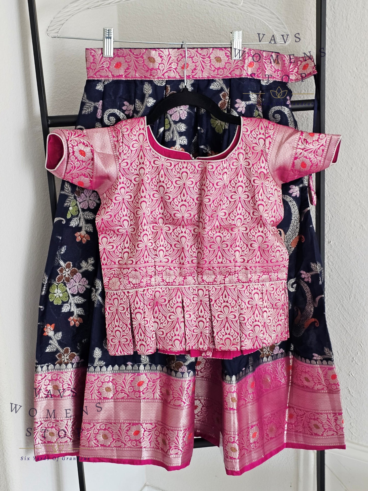 Chiniya Benarasi Langa Blouse/ Pattu Pavadai set