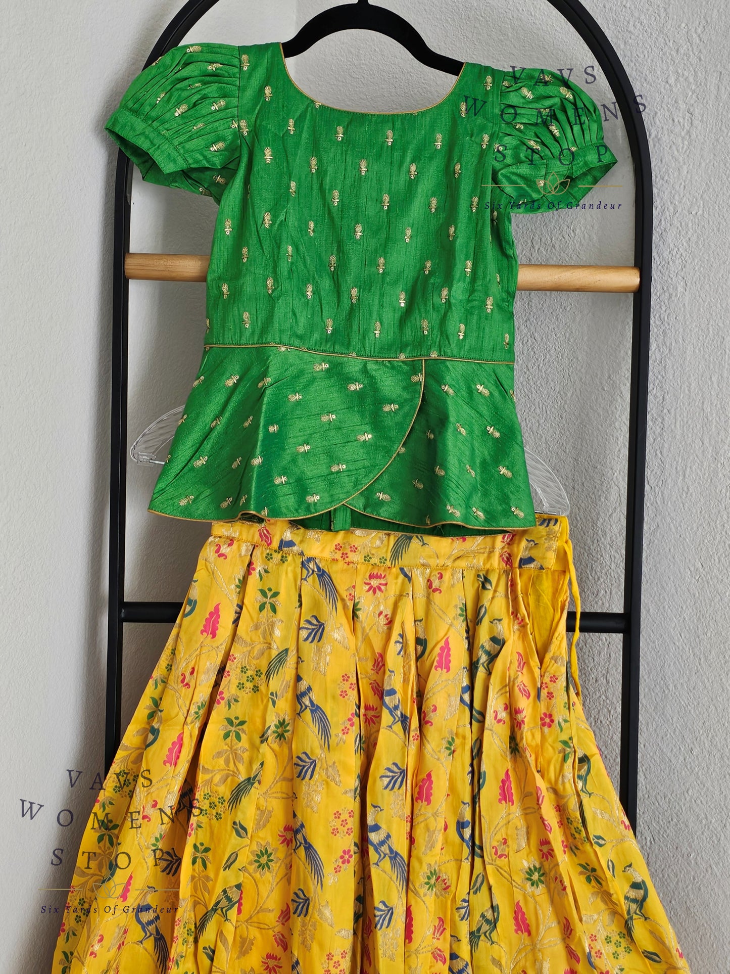 Designer Benarasi Paithani Lehenga Blouse