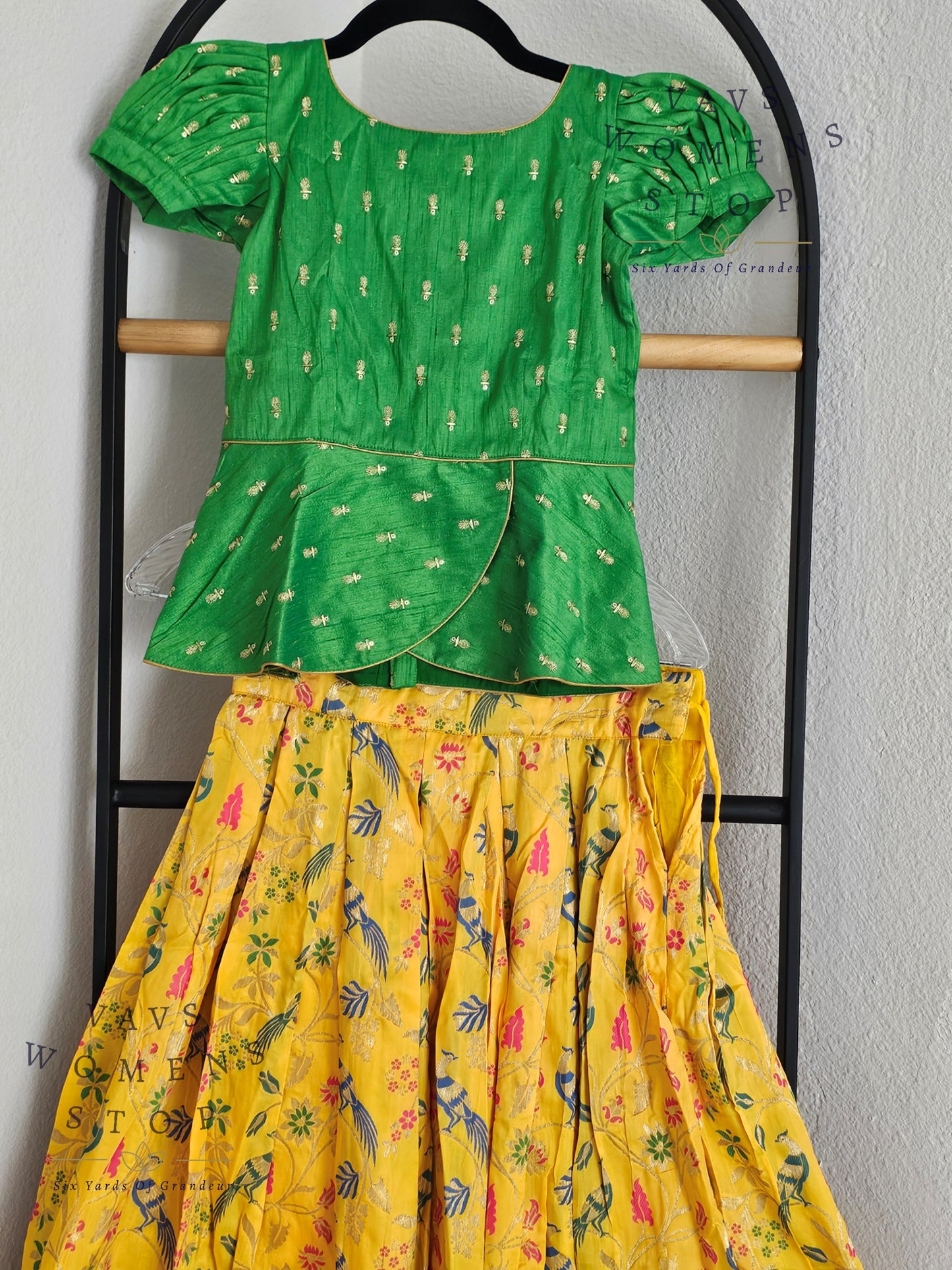 Designer Benarasi Paithani Lehenga Blouse