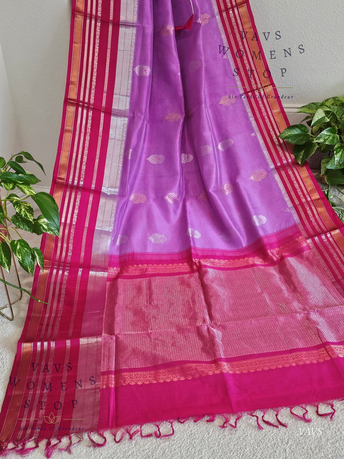Pure Gadwal Silk Cotton Handloom Traditional Lines Border Pattern Saree - Blouse – Traditional Wedding & Festive Wear