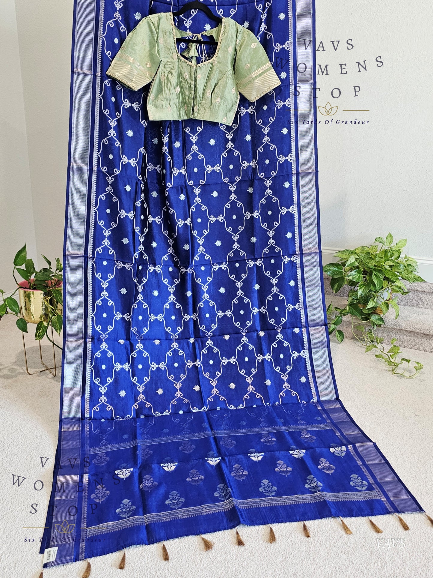 Trendy Designer Pure Puna Mango Silk Benarasi Saree with Matching Blouse