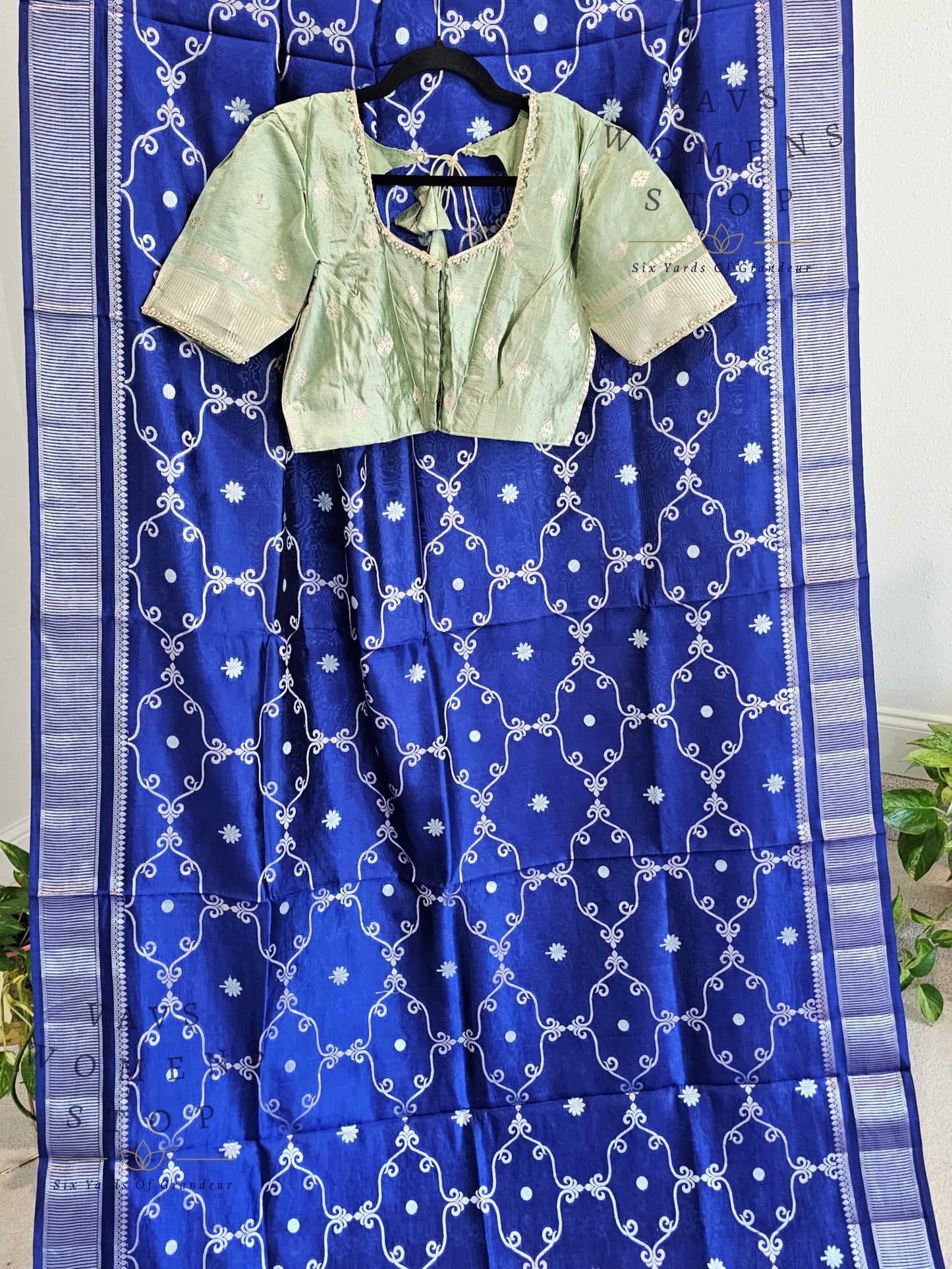 Trendy Designer Pure Puna Mango Silk Benarasi Saree with Matching Blouse